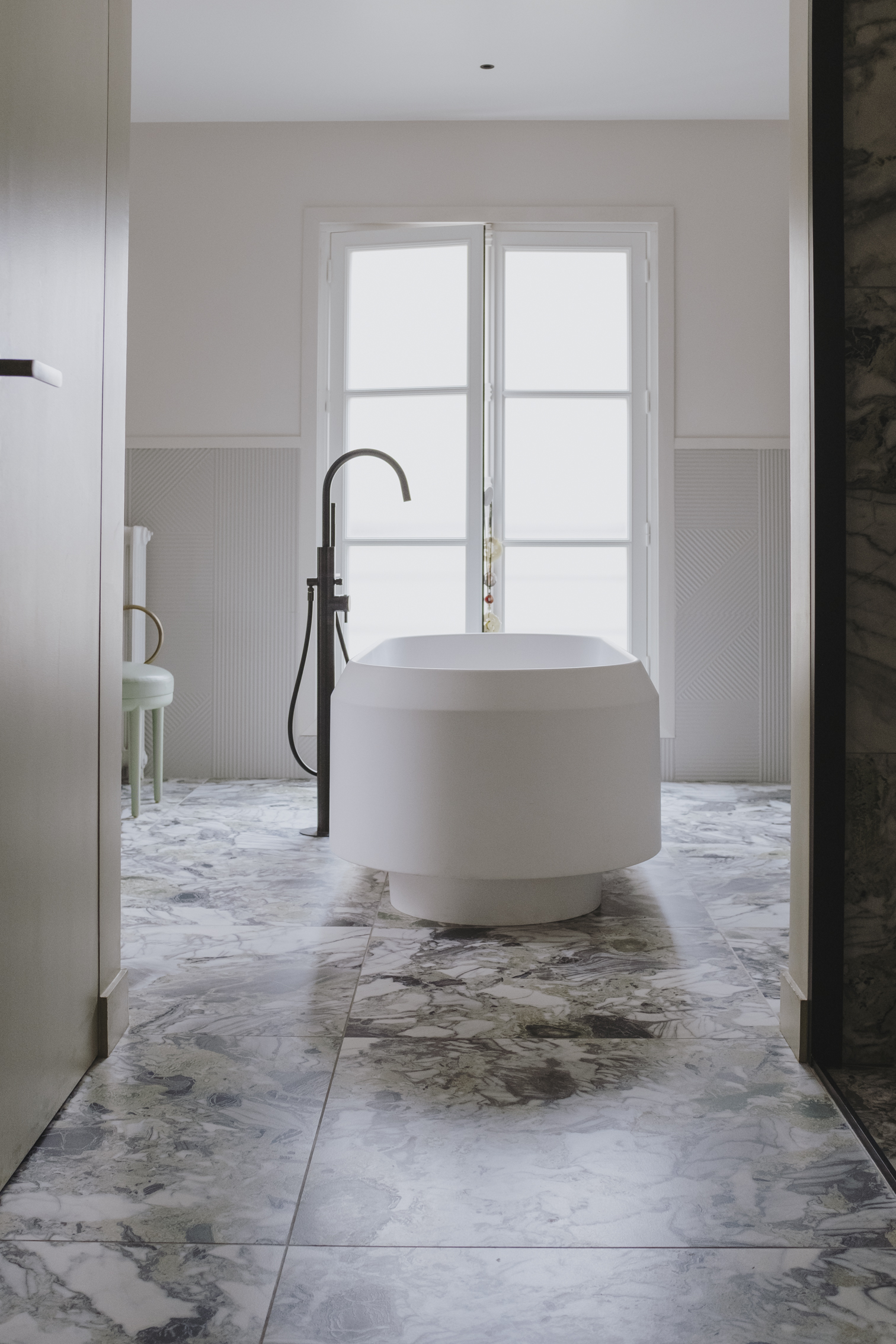 Salle-de-bain-baignoire-perene Salle-de-bain-baignoire-perene