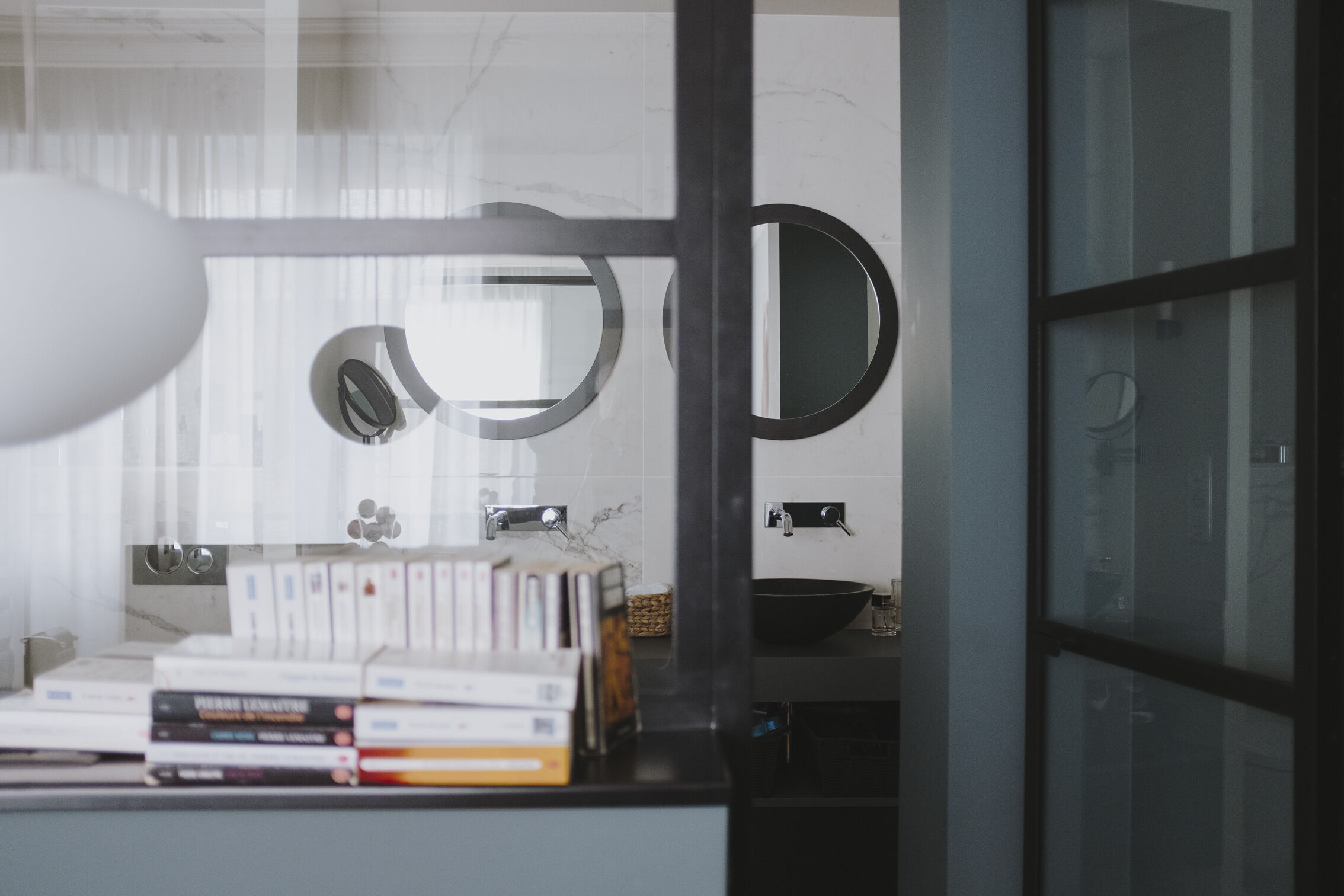 agencement-salle-de-bain-avec-verriere-perene-lyon6 agencement-salle-de-bain-avec-verriere-perene-lyon6