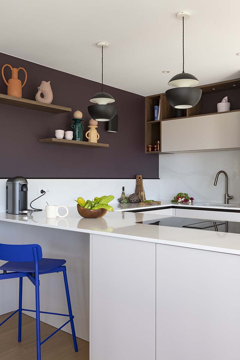 cuisine-ouverte-design-blanche-decoration-perene cuisine-ouverte-design-blanche-decoration-perene