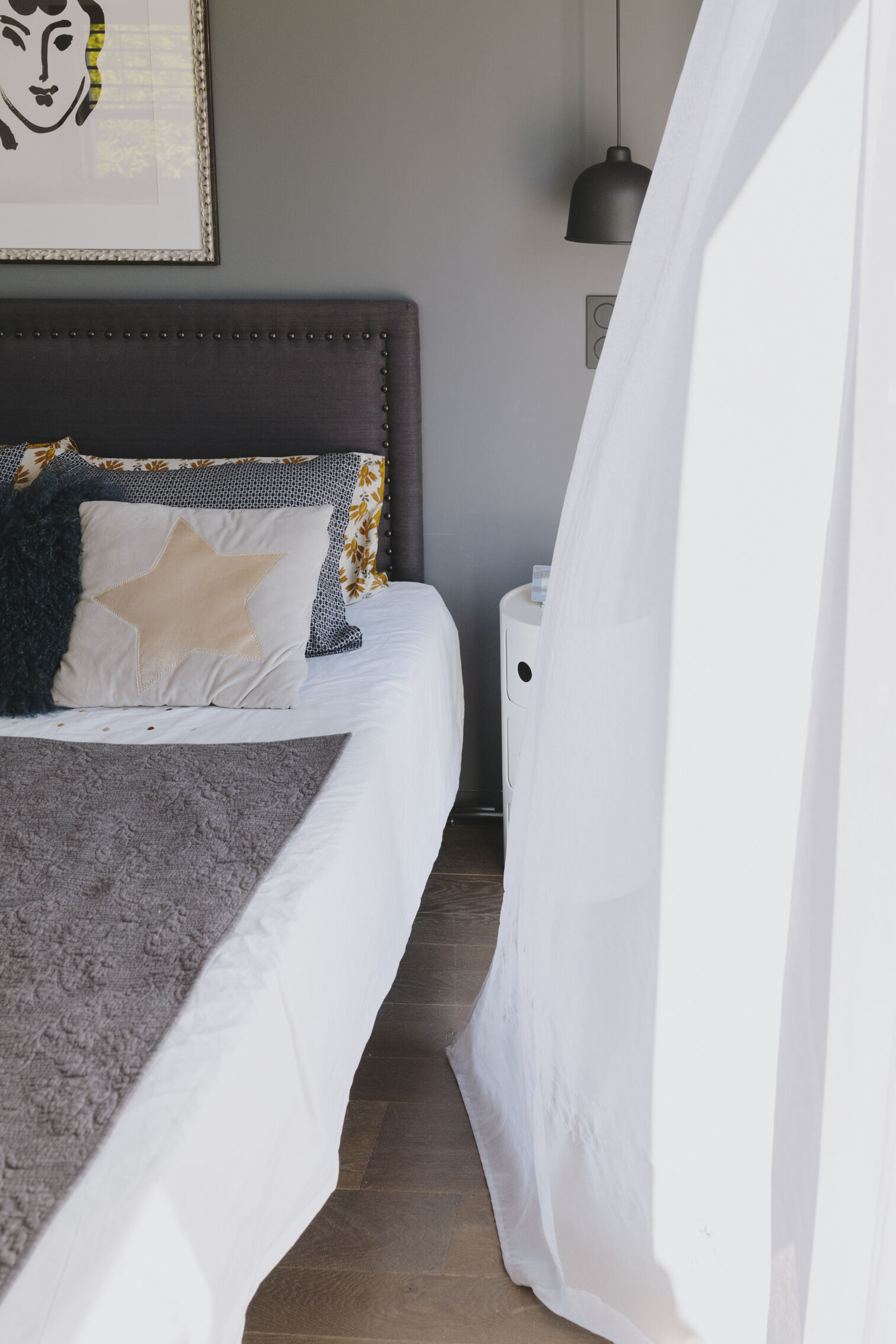 chambre-parentale-lumineuse-dans-maison-contemporaine-perene chambre-parentale-lumineuse-dans-maison-contemporaine-perene