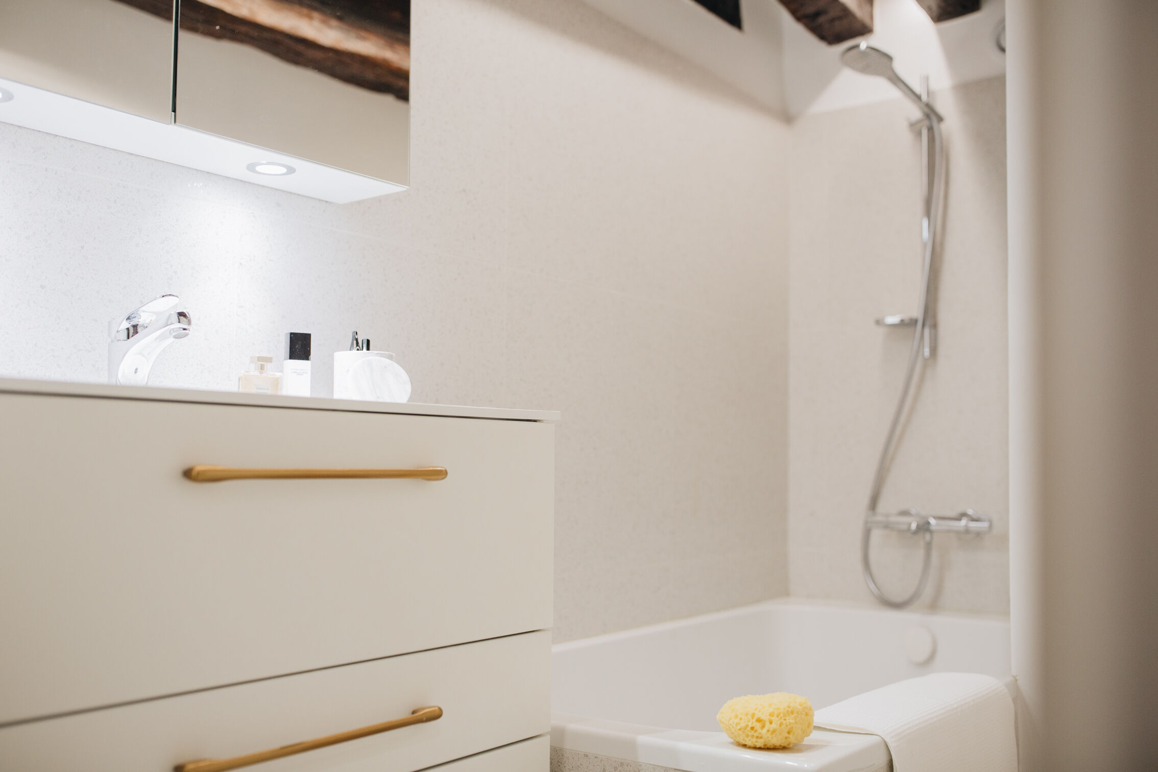 baignoire-salle-de-bain-duplex-paris-perene baignoire-salle-de-bain-duplex-paris-perene