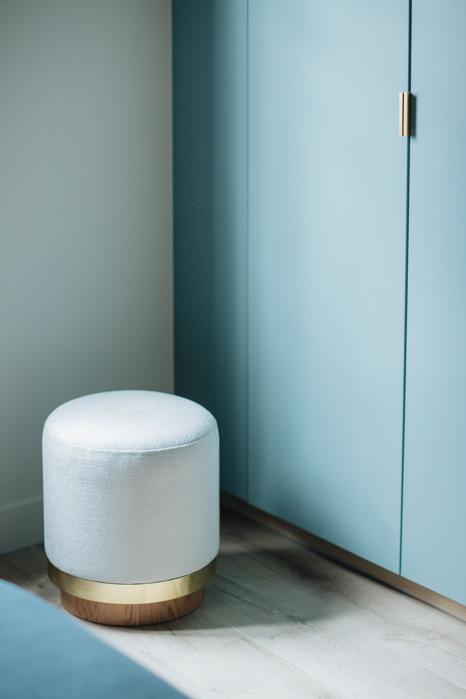 pouf-blanc-suite-parentale-perene pouf-blanc-suite-parentale-perene