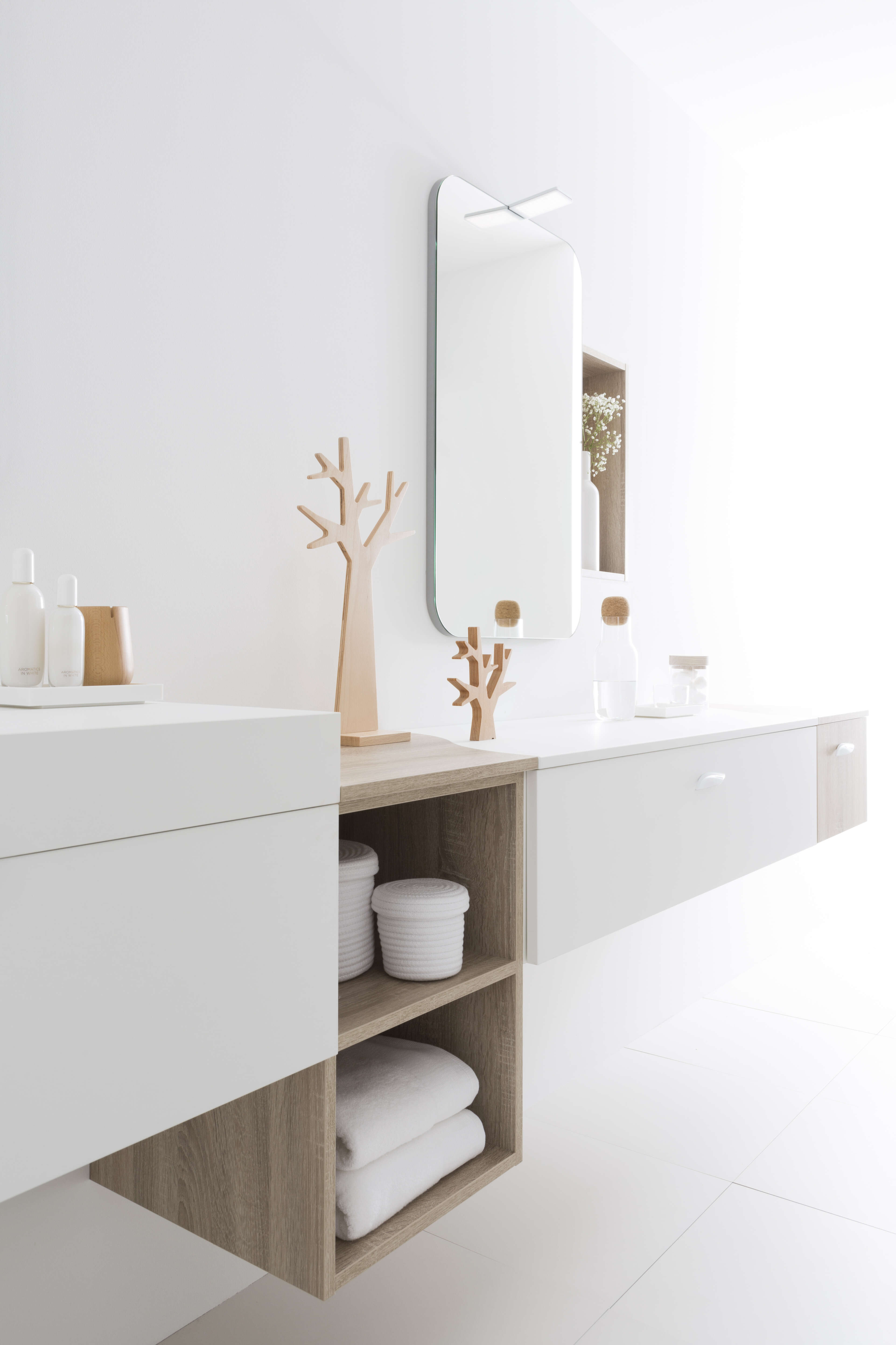 meuble-salle-de-bain-design-suspendu-perene meuble-salle-de-bain-design-suspendu-perene