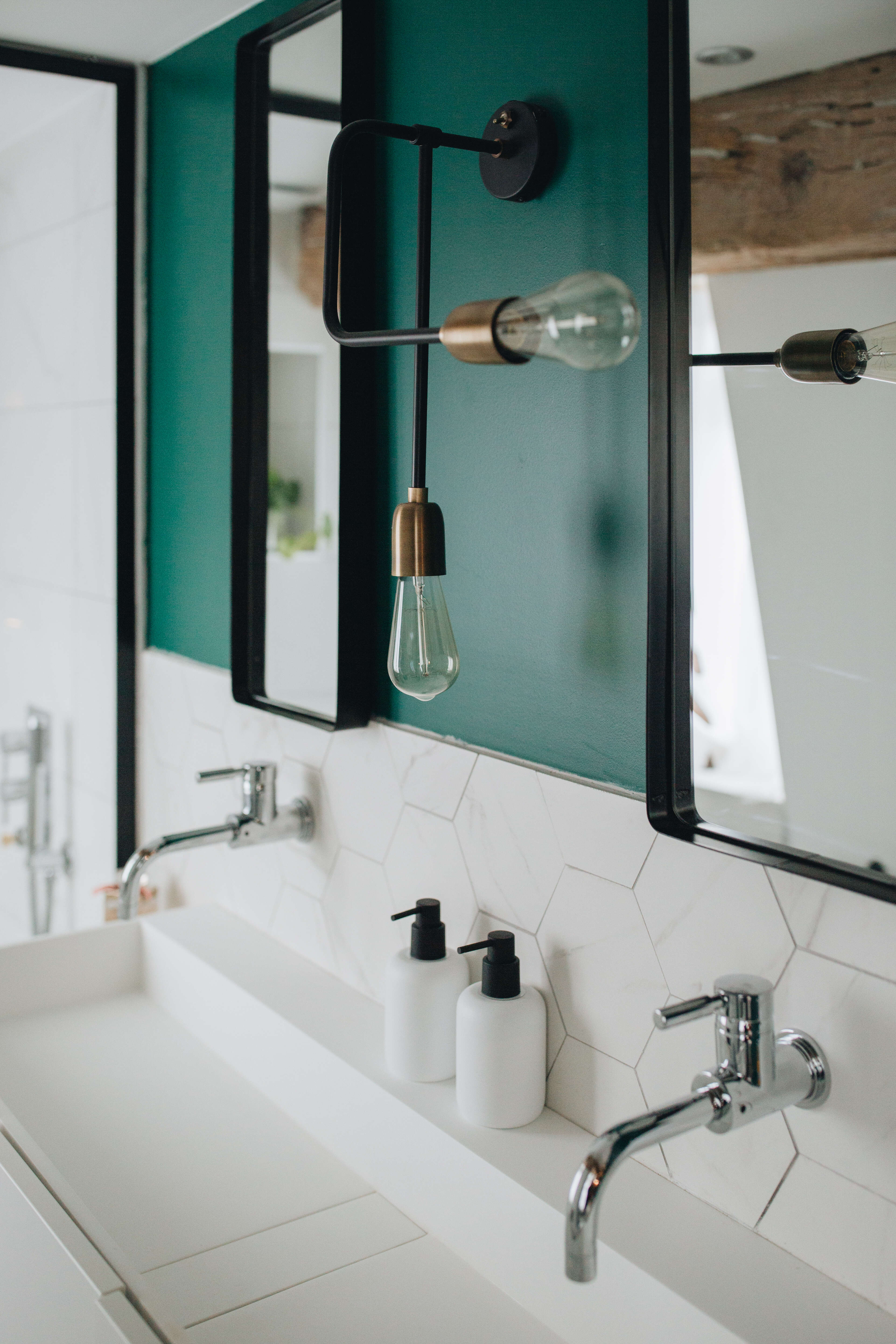 Salle-de-bain-vasque-lumineuse