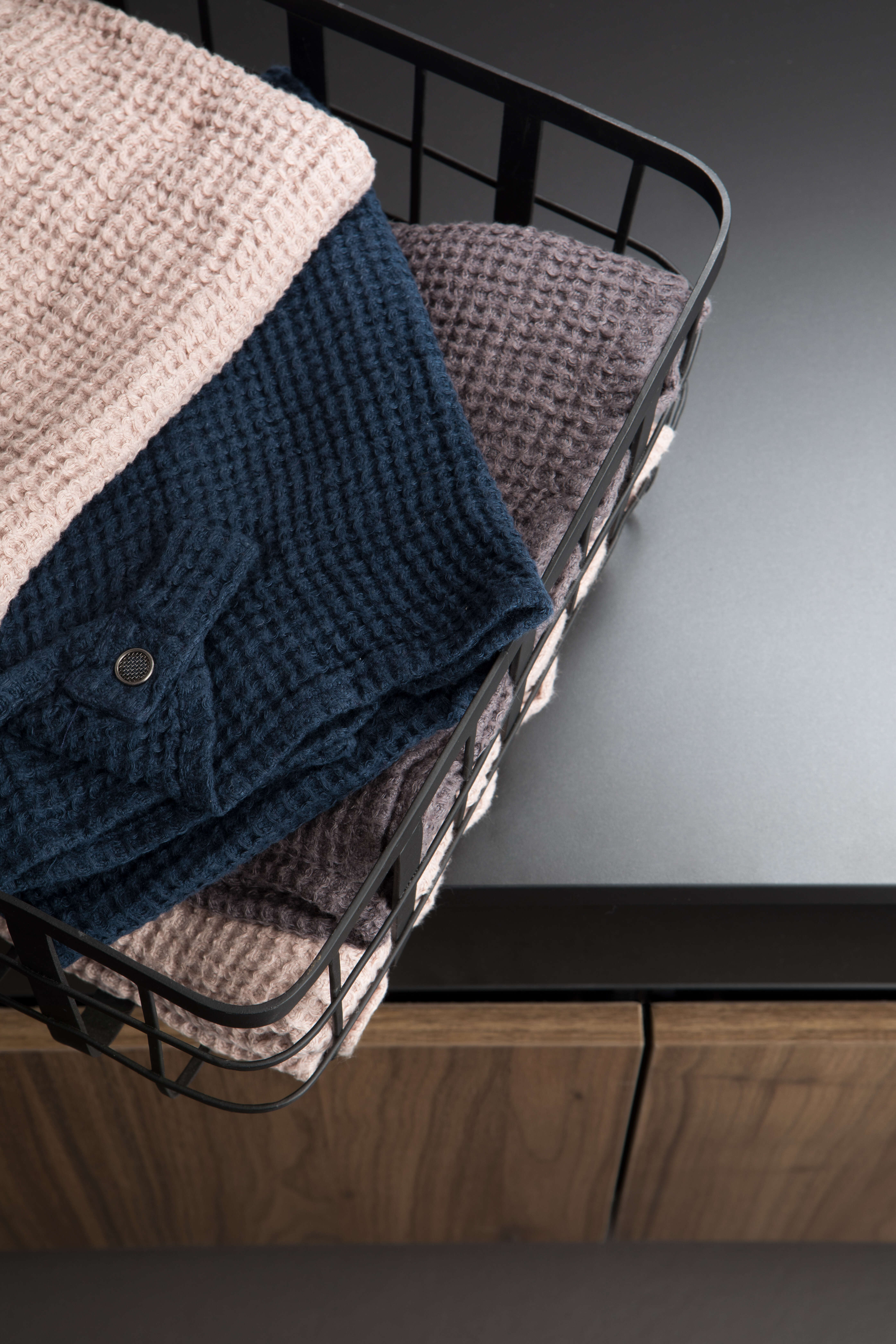 Dressing-corbeille-de-rangement-Perene Dressing-corbeille-de-rangement-Perene