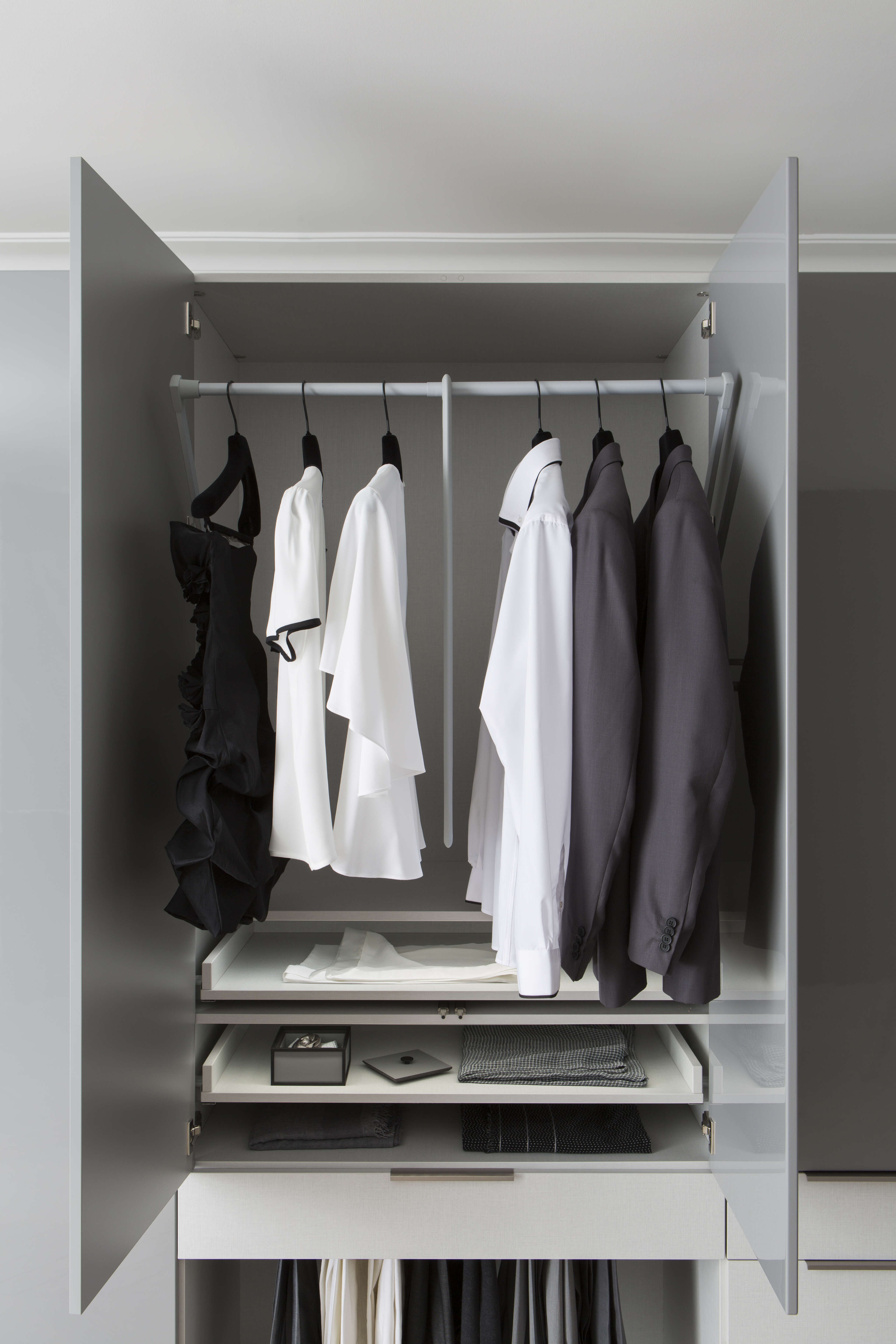 elevateur-garde-robe-dressing-sur-mesure-perene elevateur-garde-robe-dressing-sur-mesure-perene