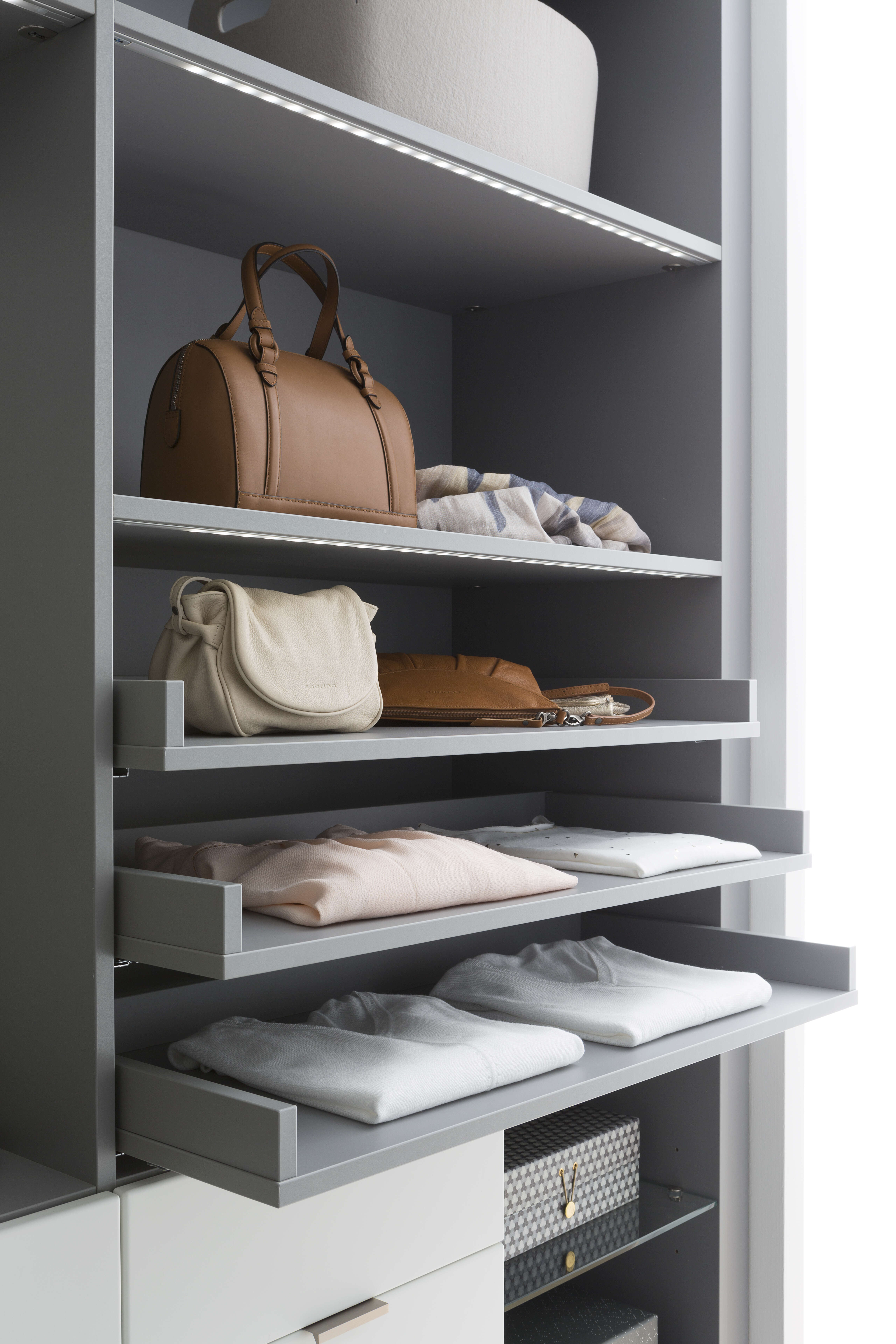 tiroirs-coulissant-dressing-suite-parentale-perene tiroirs-coulissant-dressing-suite-parentale-perene