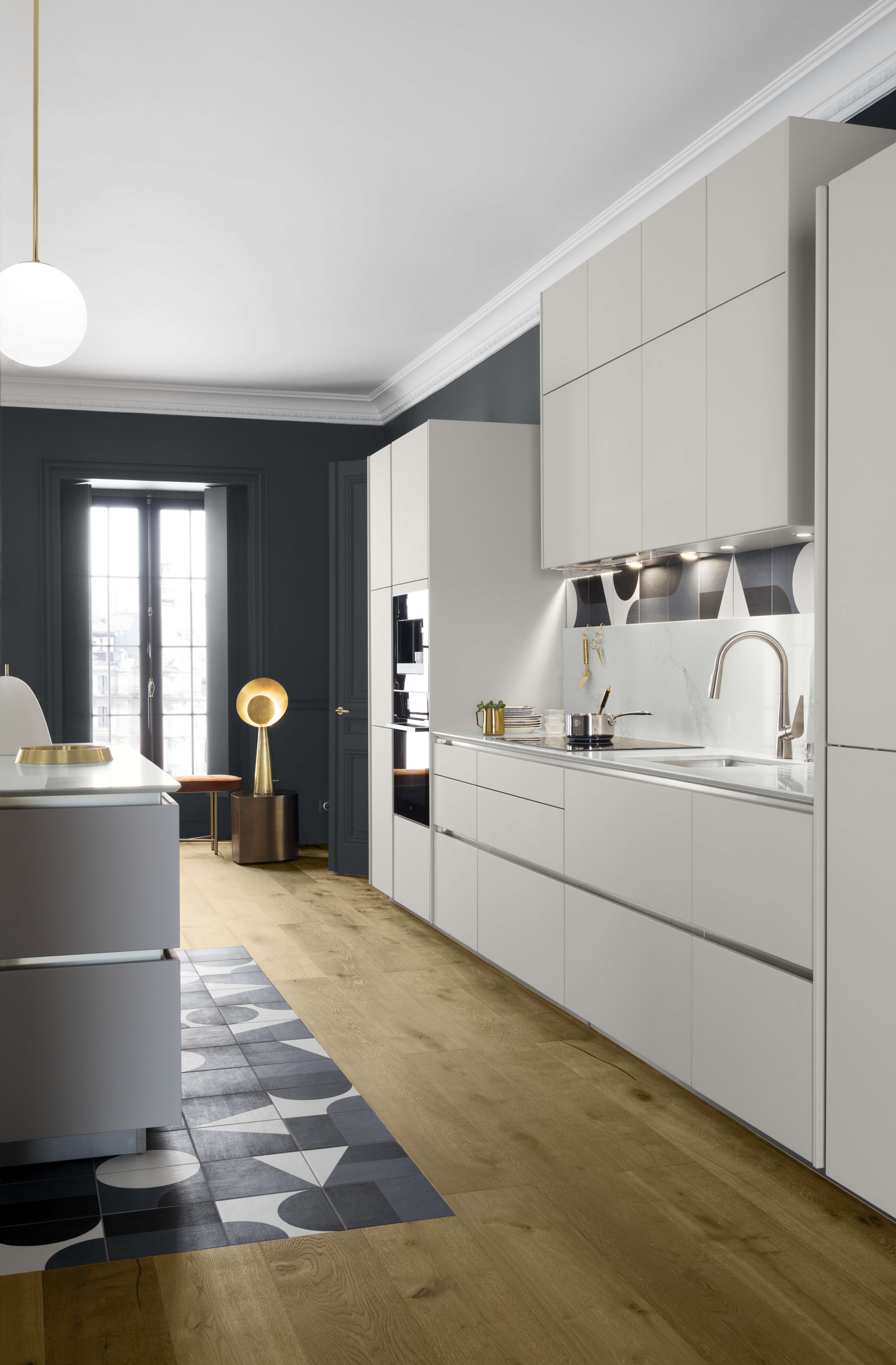 amenagement-cuisine-sur-mesure-finition-champagne-perene