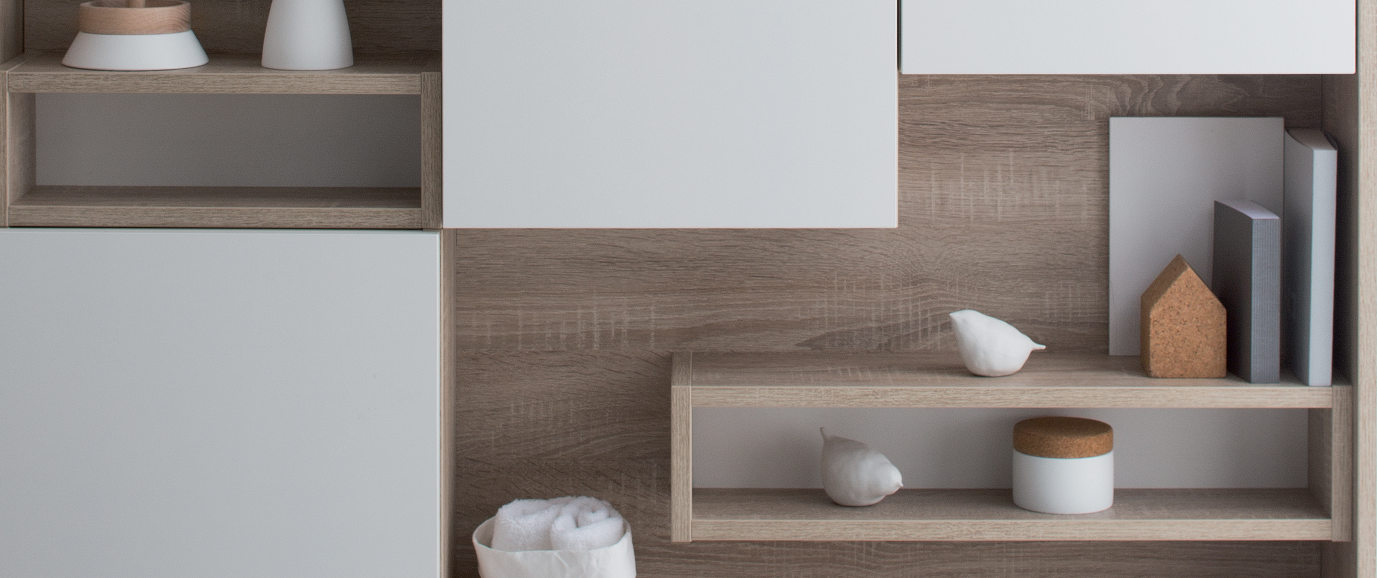 étagère-bois-salle-de-bains-douce-sensuelle