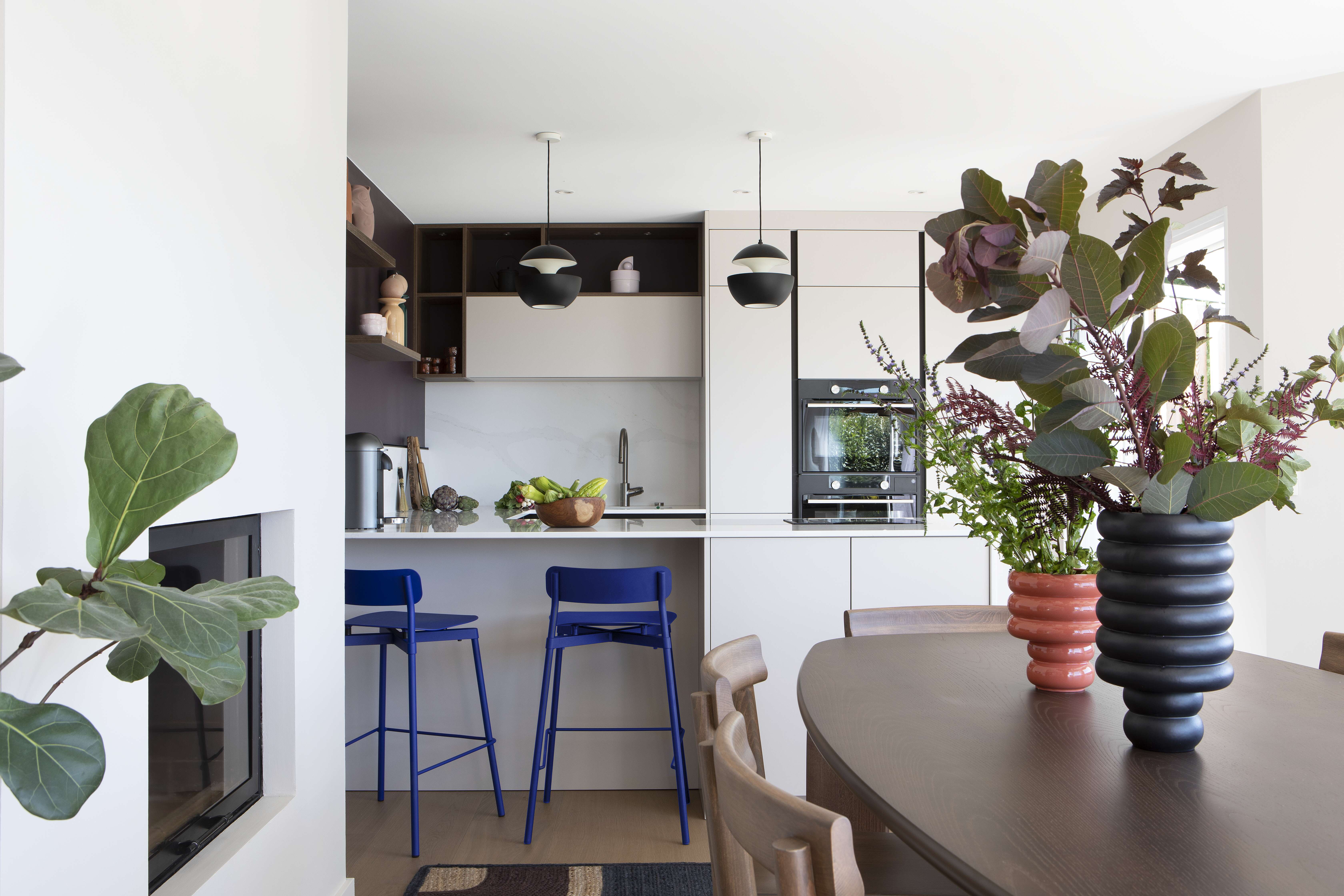 Cuisine_blanche_chaises