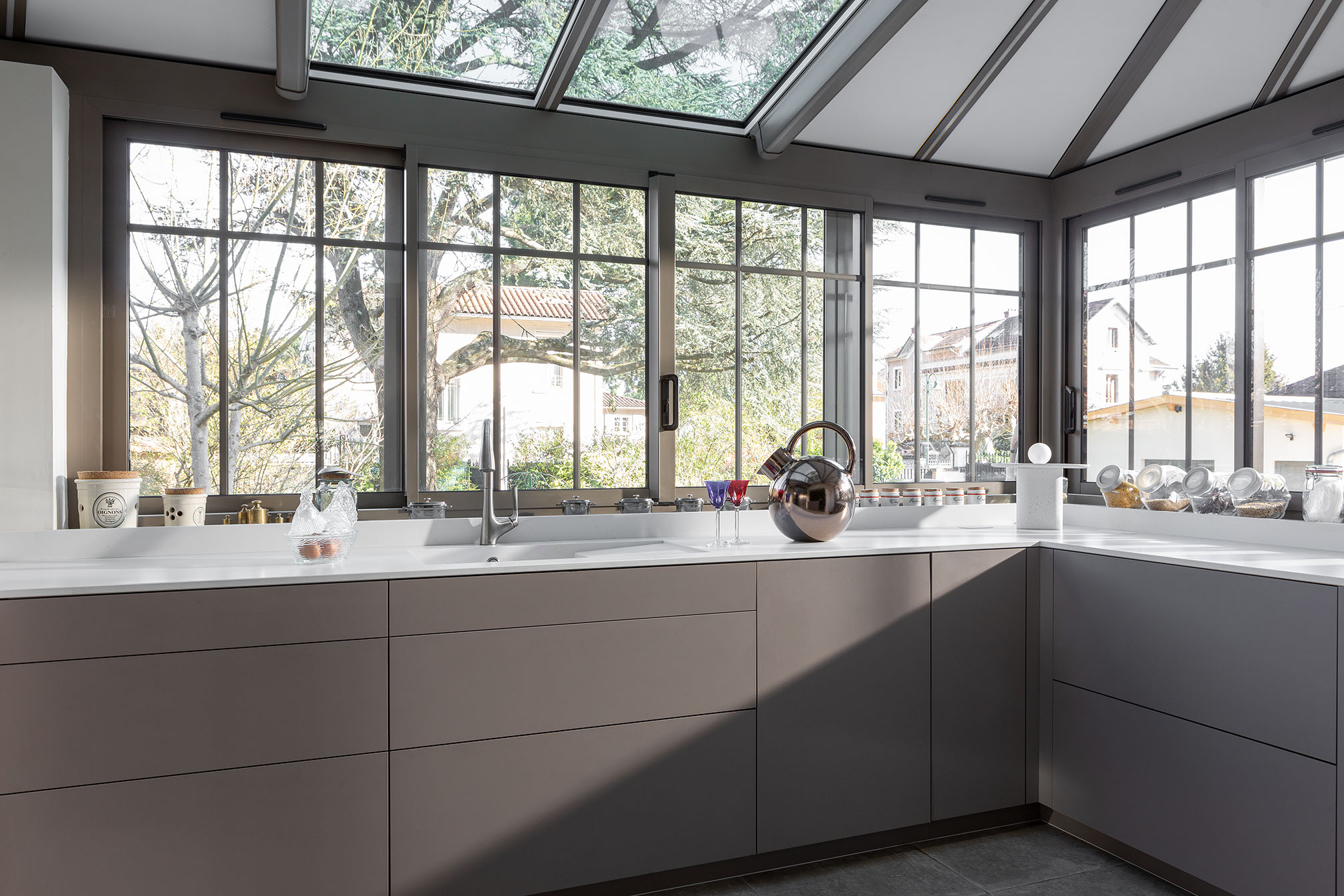 cuisine-sous-verriere-Perene cuisine-sous-verriere-Perene