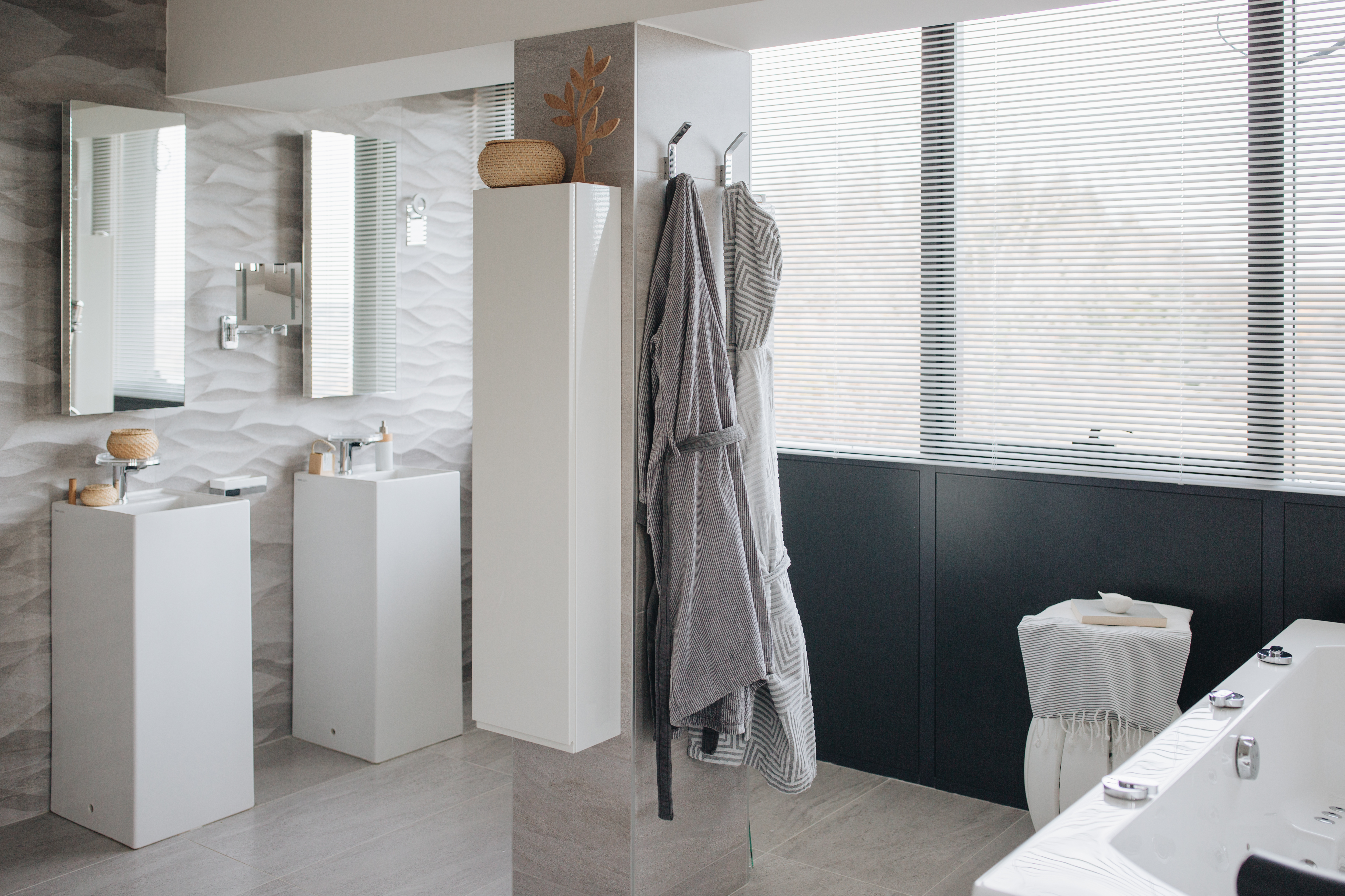 Salle-de-bain-spa-jacuzzi-Perene Salle-de-bain-spa-jacuzzi-Perene