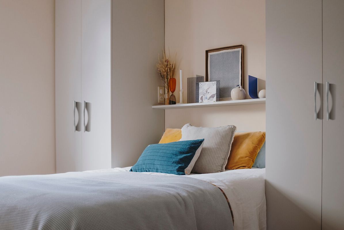 Chambre-paisible-avec-rangement-Perene Chambre-paisible-avec-rangement-Perene