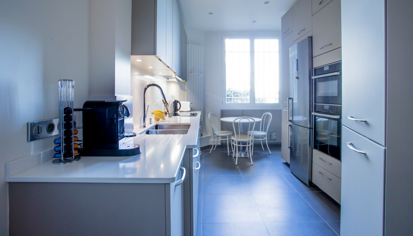 Perene%20Trocadero%20Paris%2016%20R%C3%A9novation%20d%27une%20cuisine%20en%20blanc%20et%20gris%206