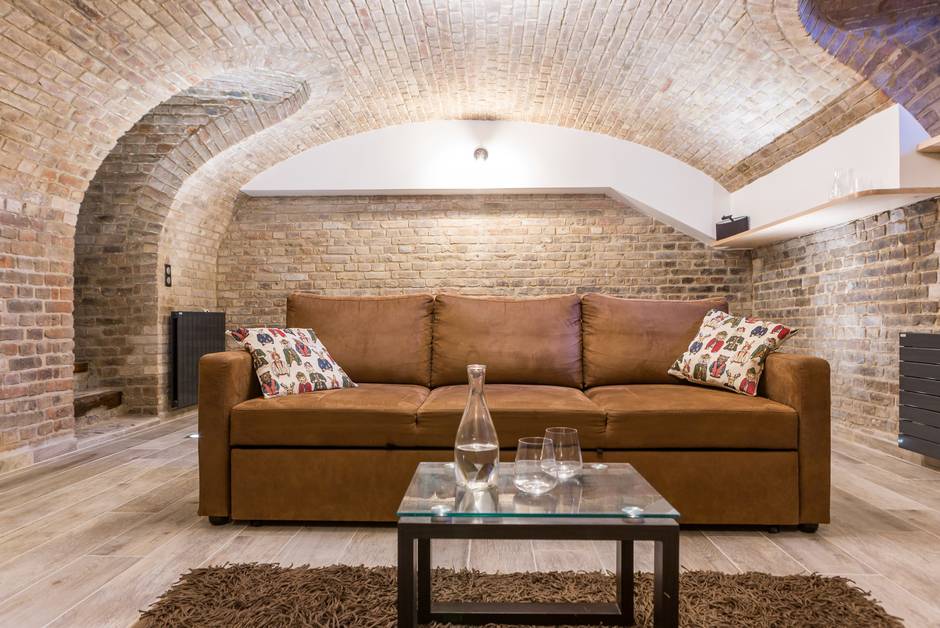 perene-amiens-agencement-design-luxe-sur%20mesure-cave-souplex-home%20video