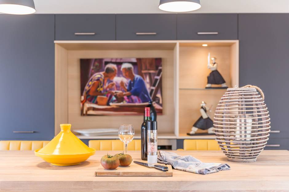 perene_st_jean_de_luz_salle-a-manger-fauteuil