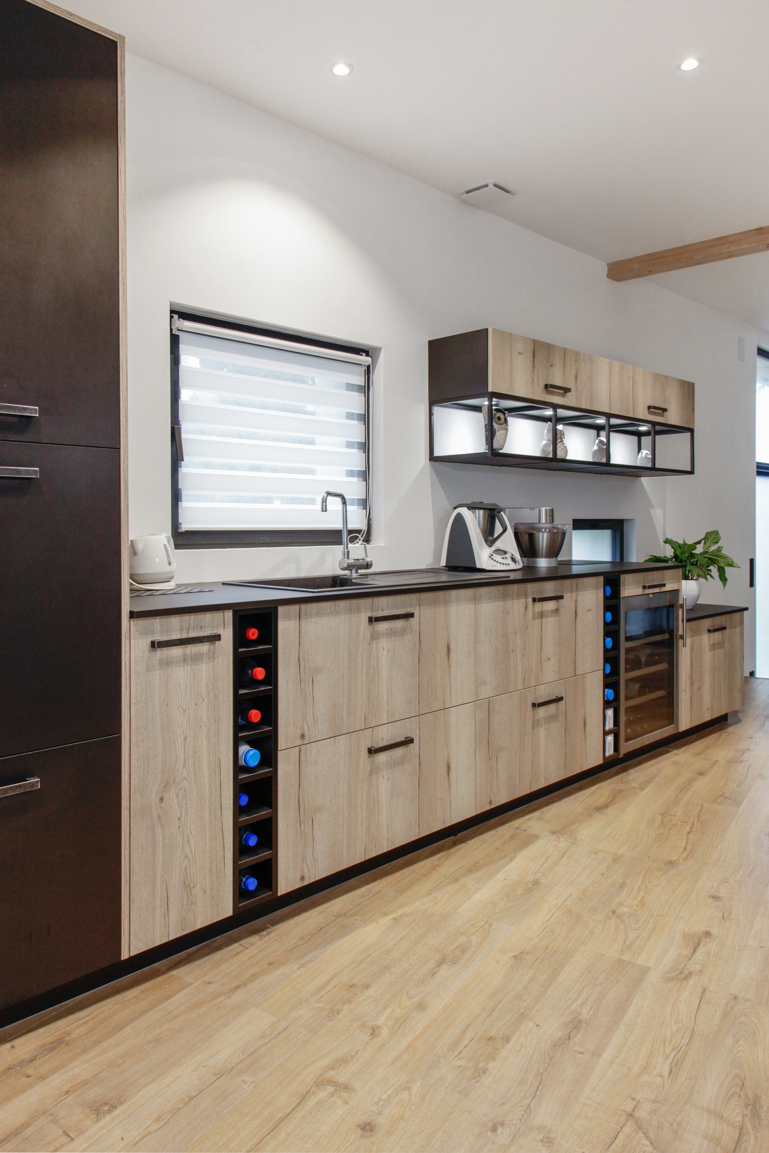 Cuisine%20industrielle%20noir%20bois_0 Cuisine%20industrielle%20noir%20bois_0