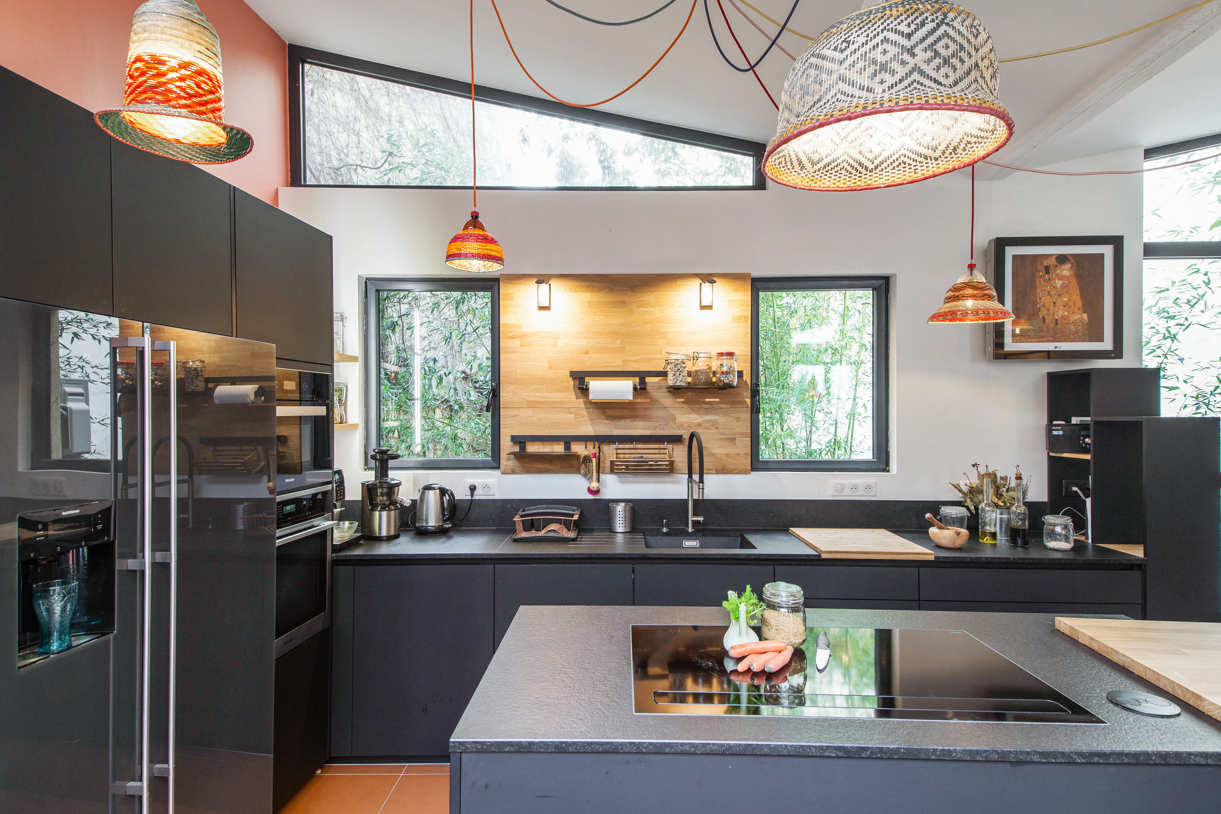 Cuisine%20Lissandre%20vue%20%C3%A9vier Cuisine%20Lissandre%20vue%20%C3%A9vier