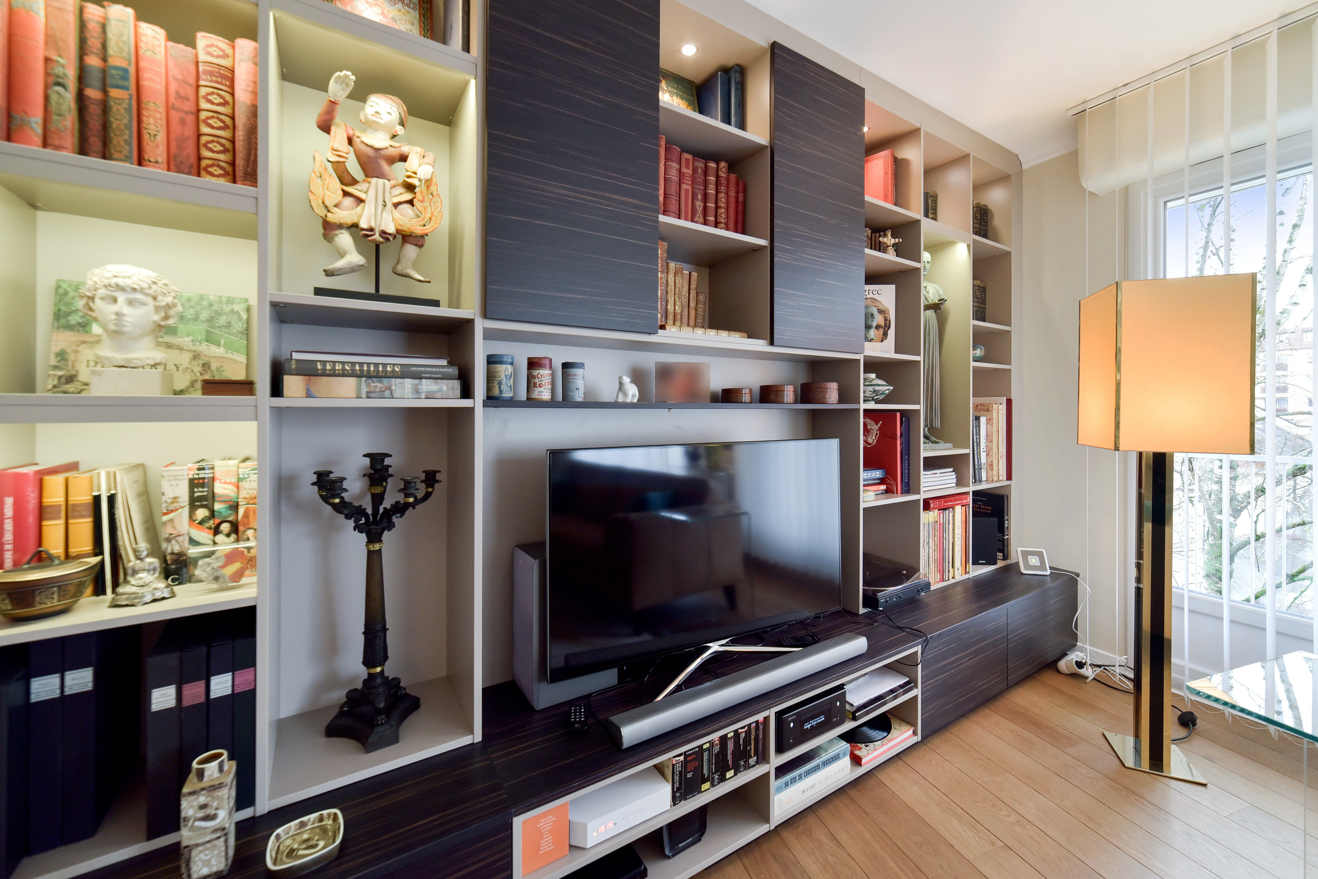 agencement-sur-mesure-meuble-tv-bibliotheque-bois-perene-auxerre-6