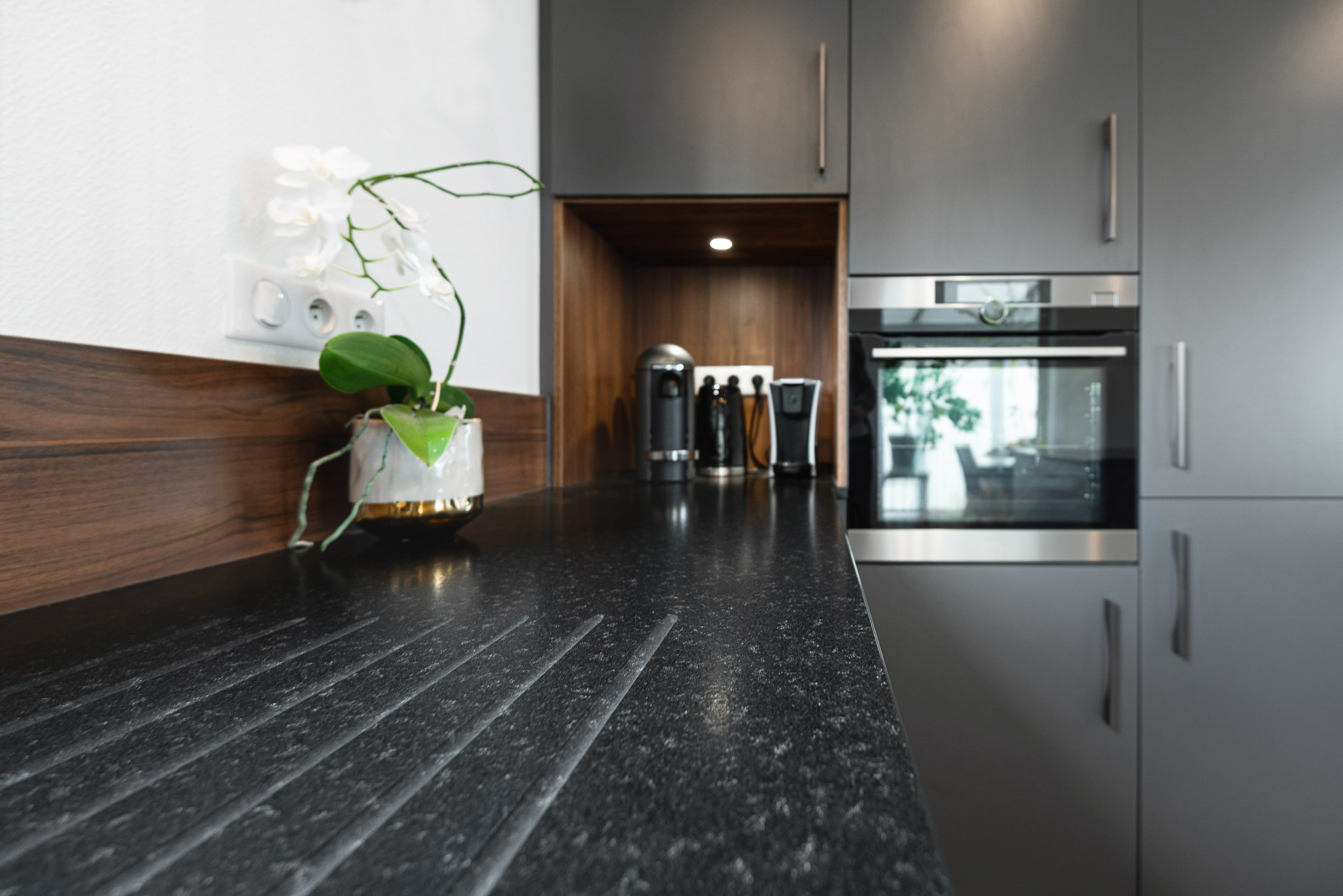 stries%20%C3%A9gouttoir%20Granit%20noir%20BD10