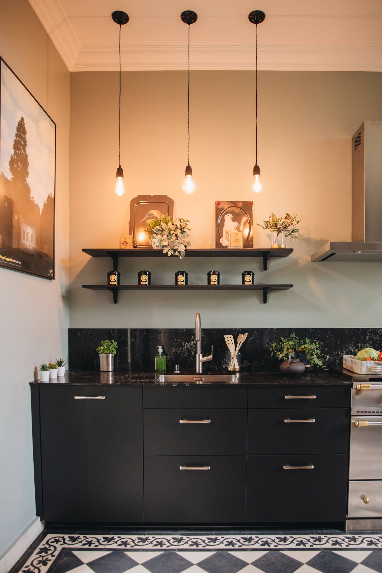 1H0A5679_0 1H0A5679_0