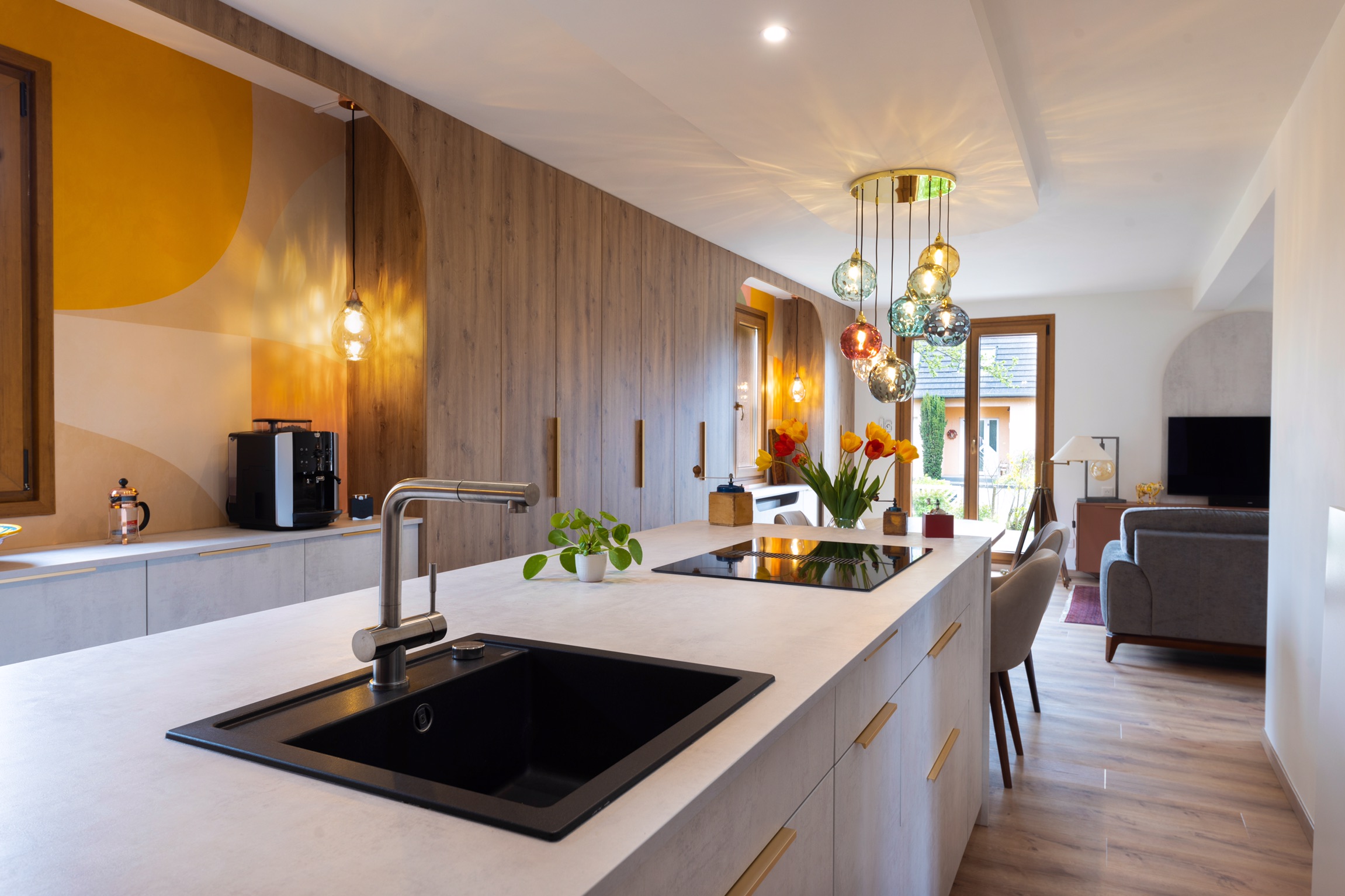 B888FAD2-68B2-4E26-9172-631B62806B71