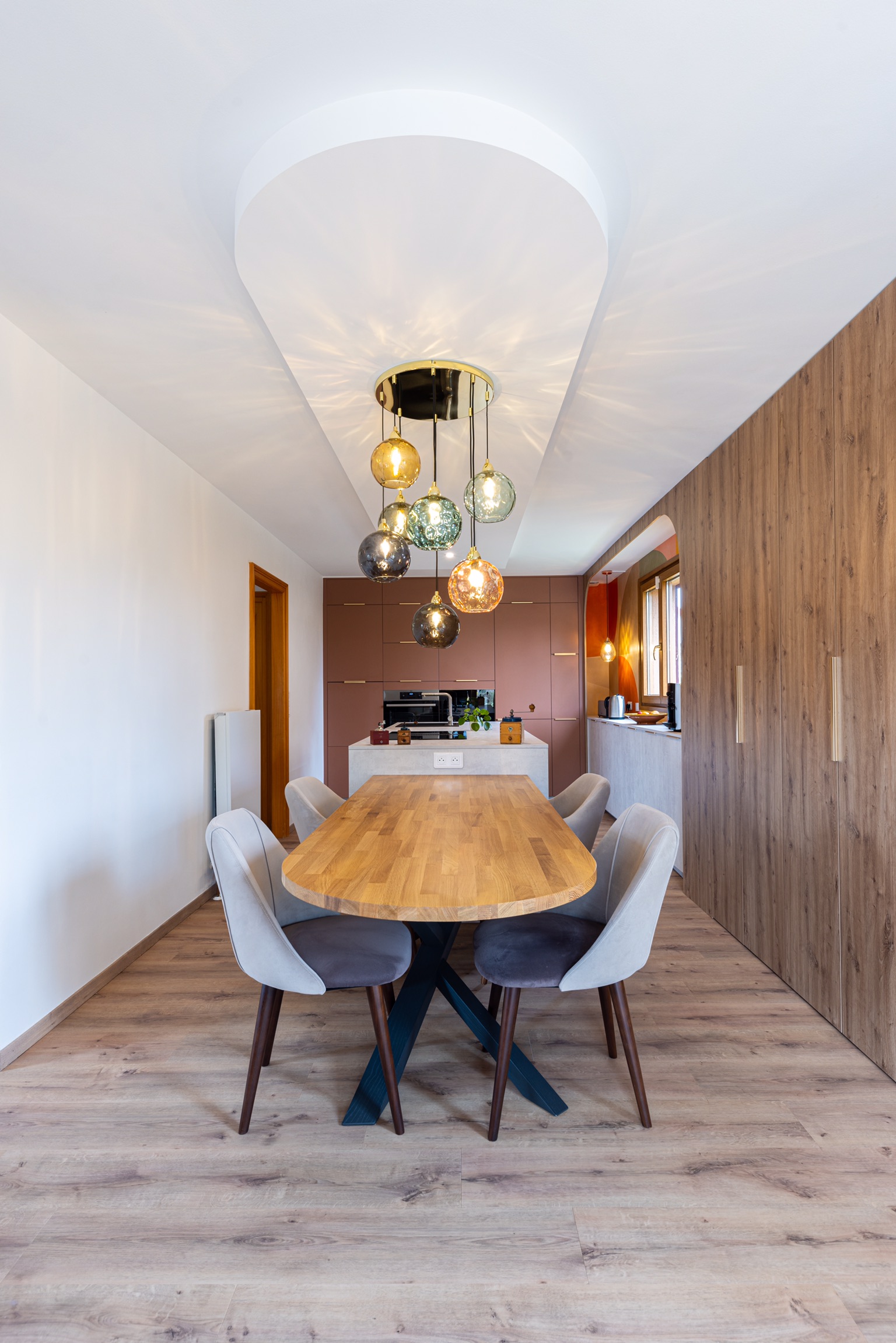 B25D6546-7D2F-4710-96D2-0E0BEBD0D3ED