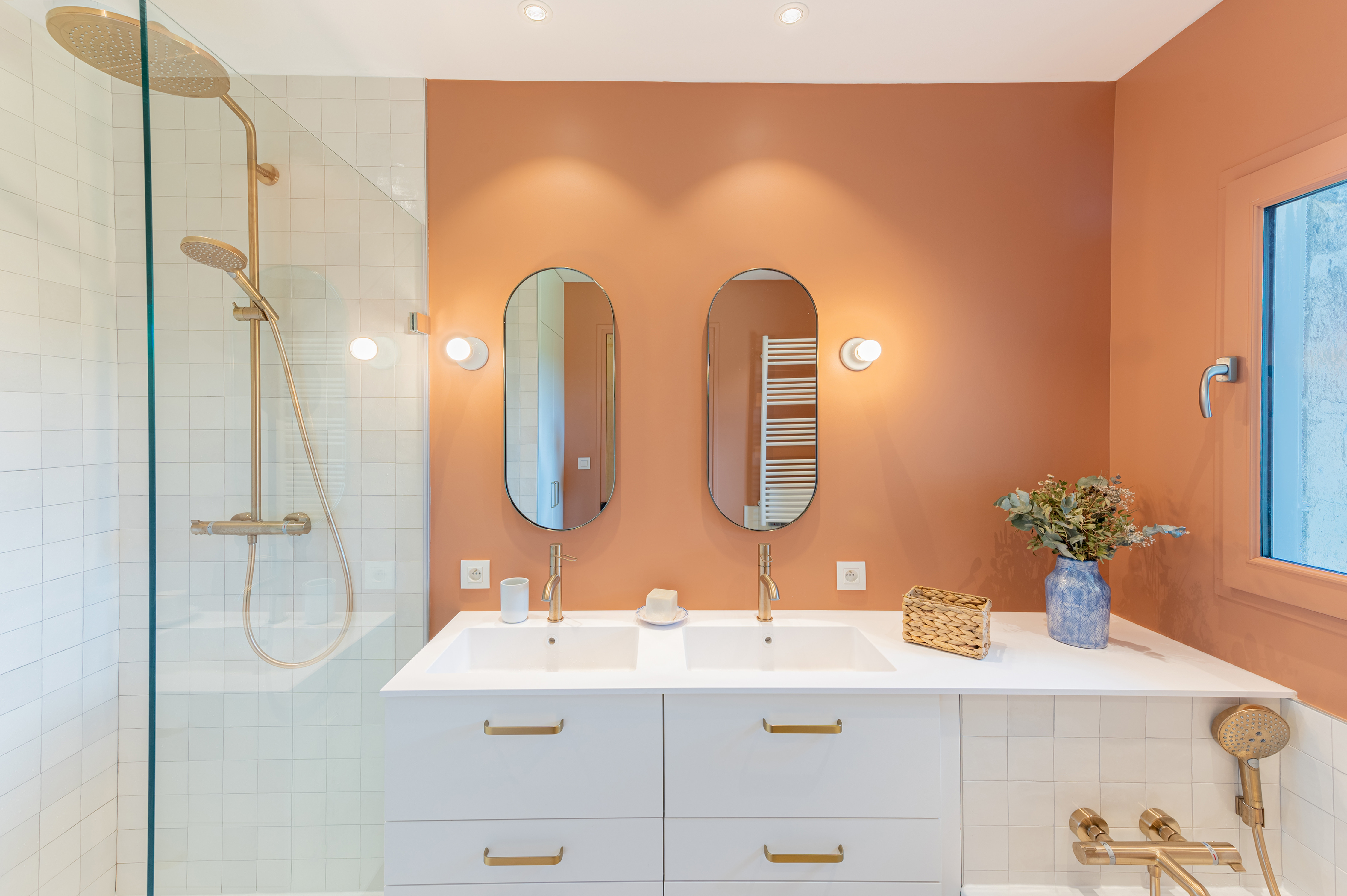 Salle-de-bain-moderne-perene-brive