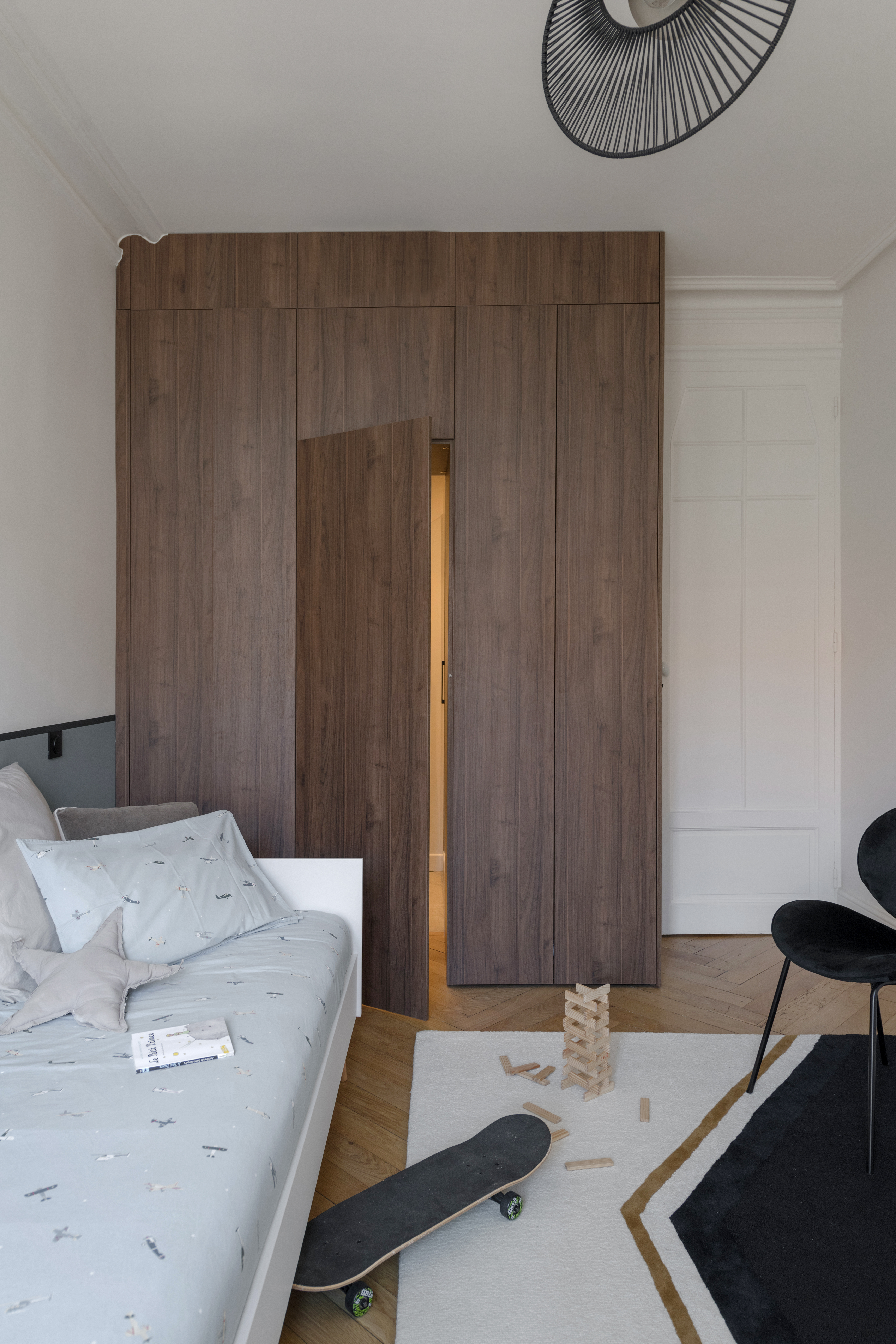 Chambre-enfant-et-salle-de-bain-perene-annecy