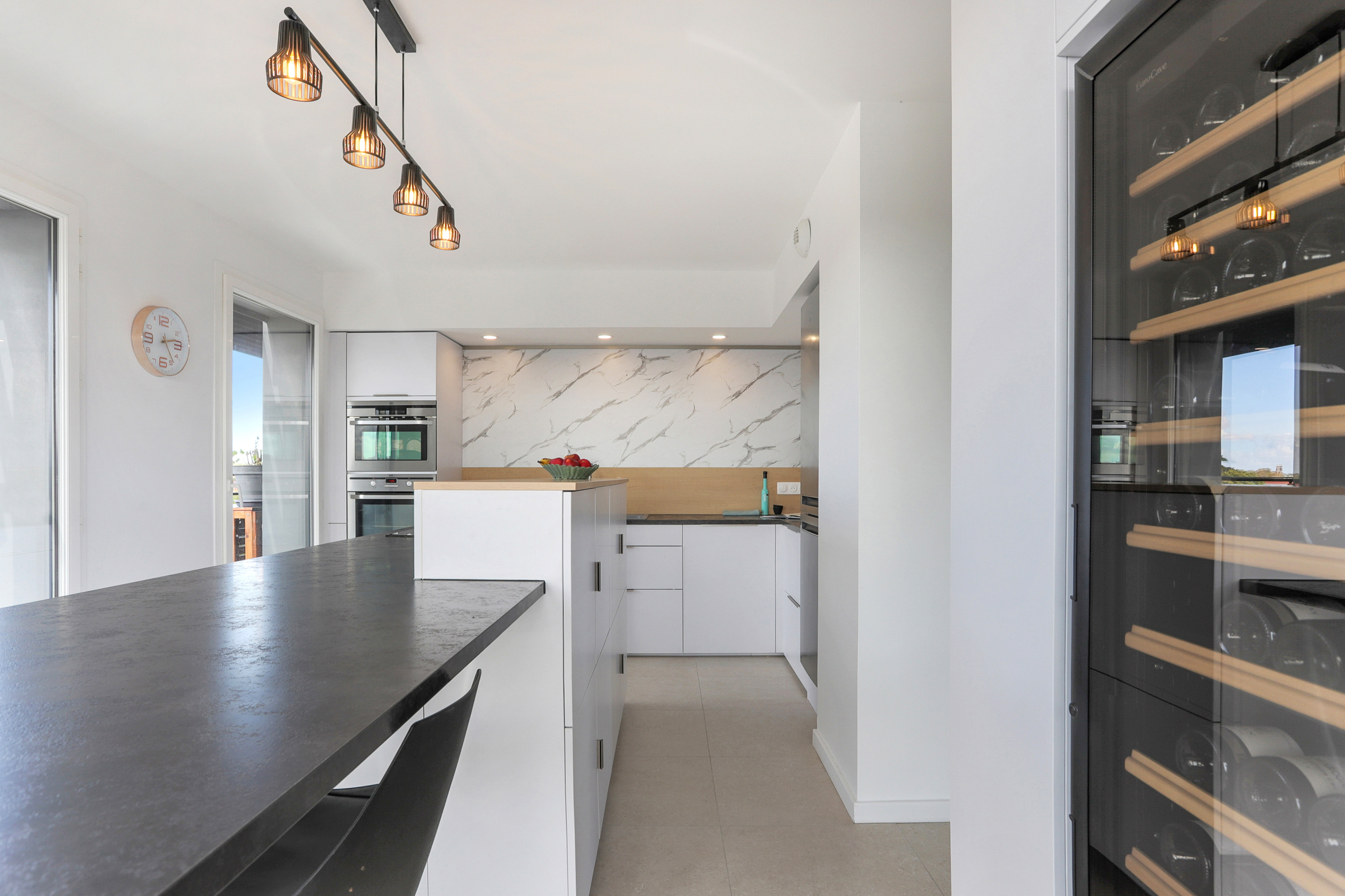 Perene-Amiens-Cuisine-ilot-spacieuse Perene-Amiens-Cuisine-ilot-spacieuse