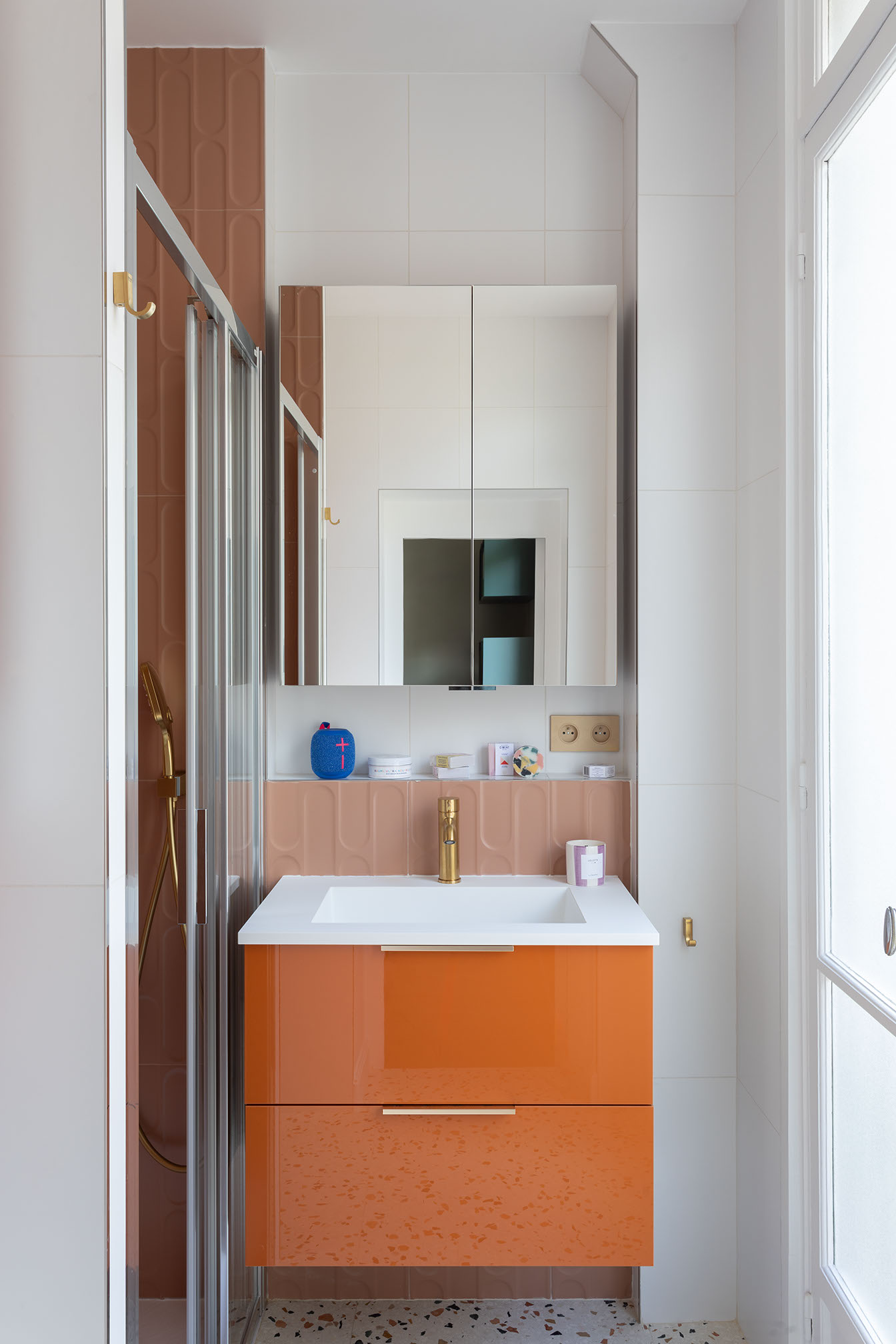 salle-de-bain-petit-espace-Perene