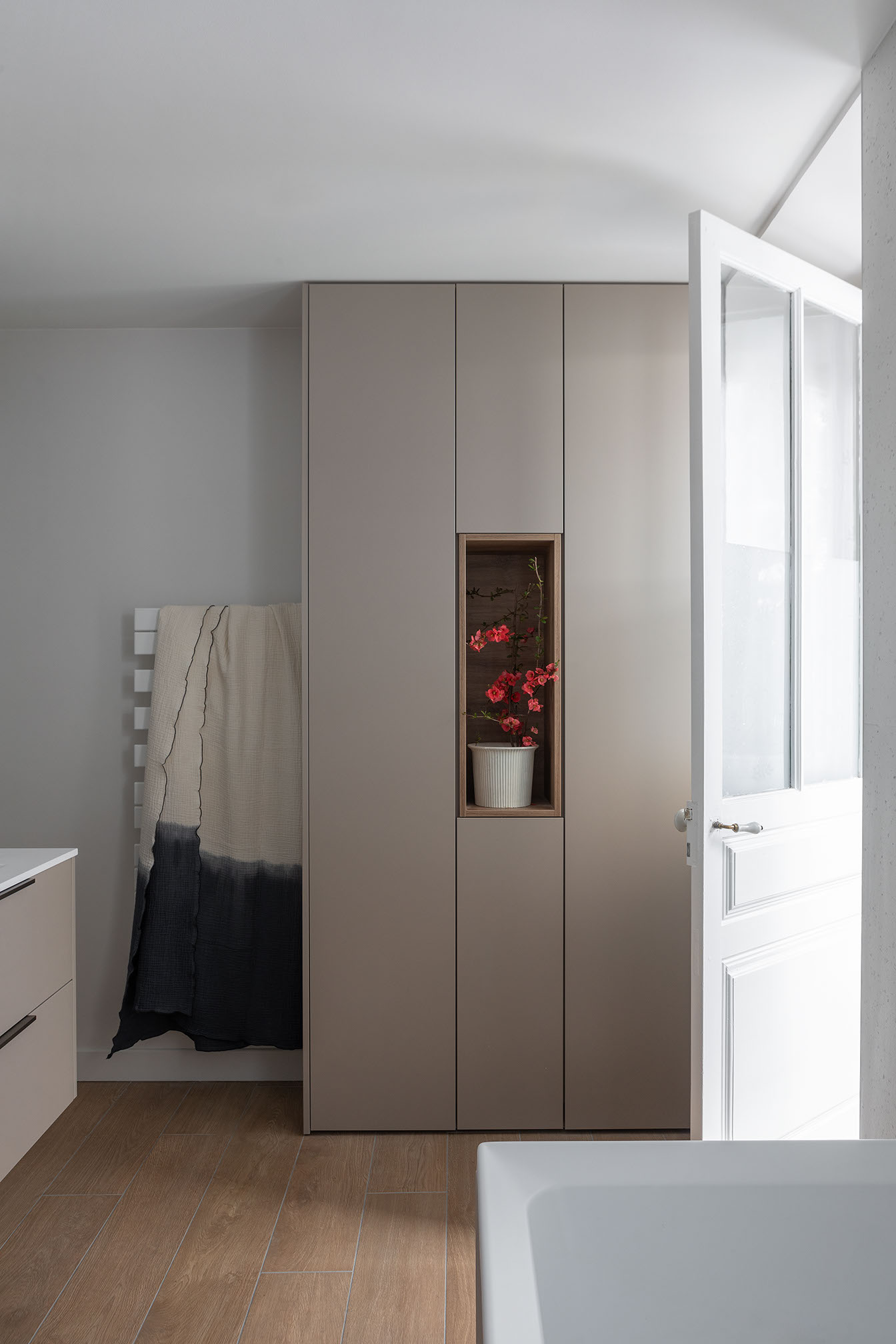 salle-de-bain-rangement-sur-mesure-Perene salle-de-bain-rangement-sur-mesure-Perene