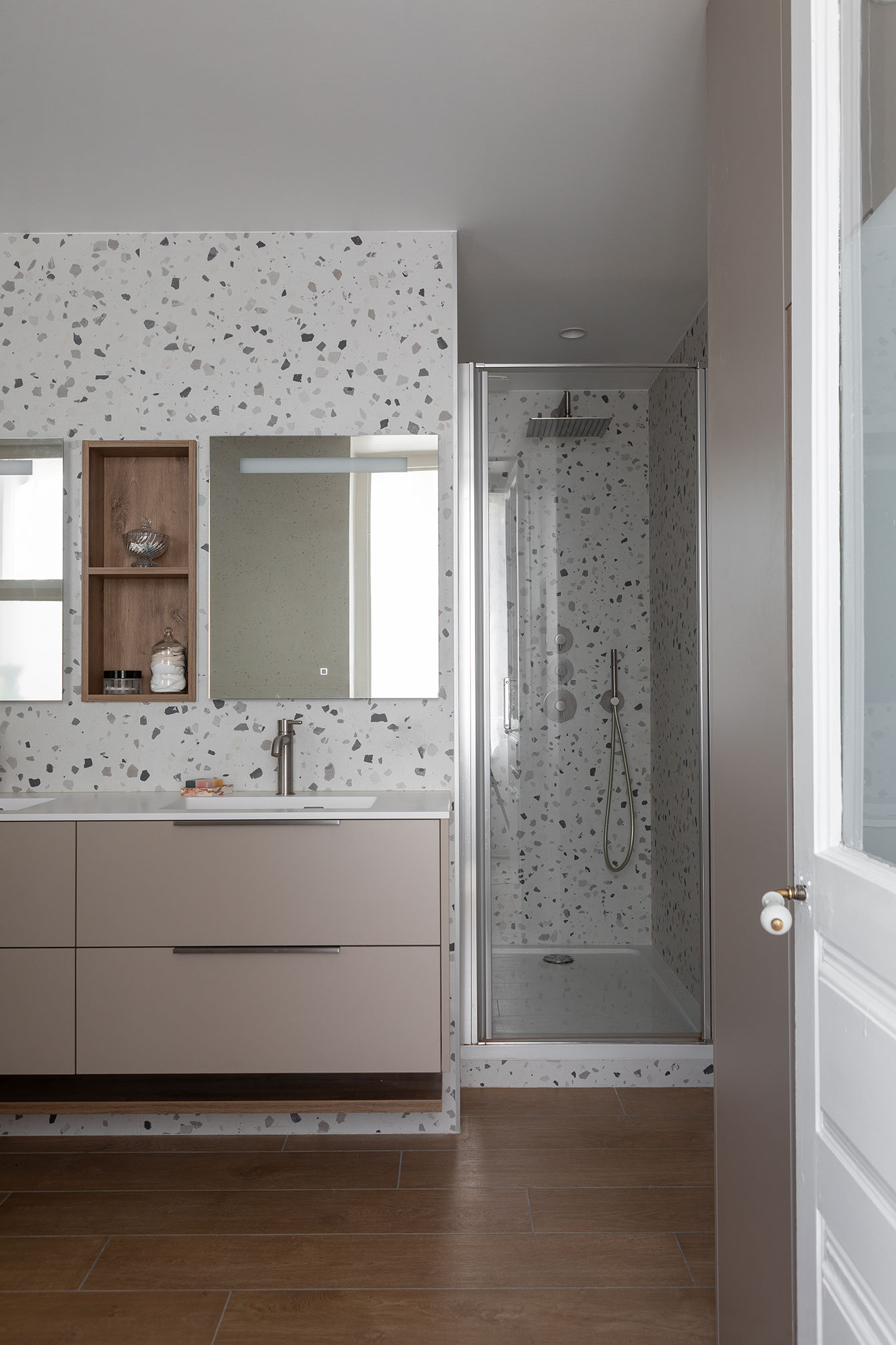 salle-de-bain-terrazzo-Perene salle-de-bain-terrazzo-Perene