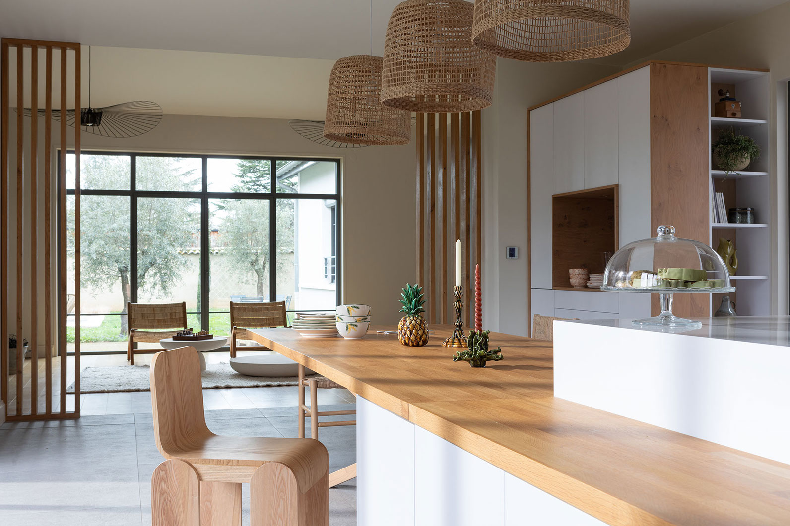 maison-esprit-provencal-cuisine-ouverte-perene-lyon-croix-rousse-bd-1 maison-esprit-provencal-cuisine-ouverte-perene-lyon-croix-rousse-bd-1