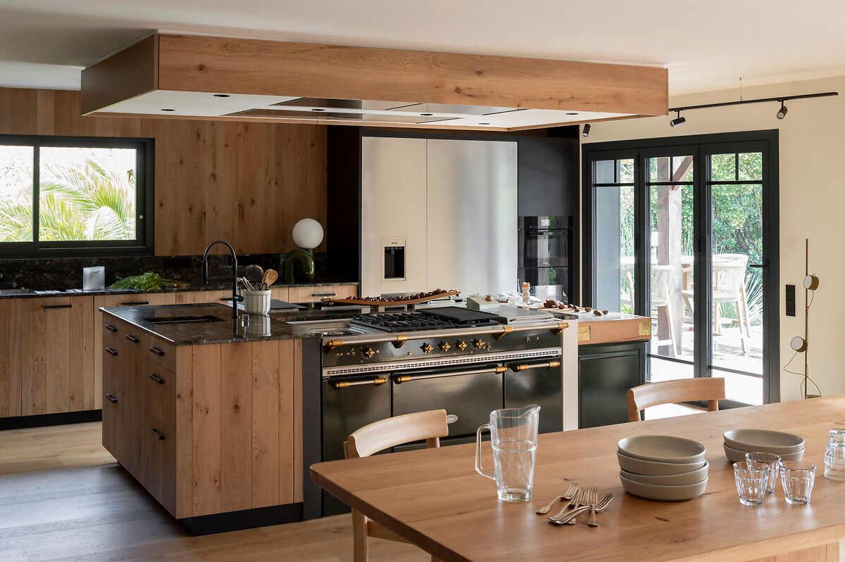 Cuisine-verte-bois-ouverte-salle-a-manger-Perene-Paris7 Cuisine-verte-bois-ouverte-salle-a-manger-Perene-Paris7