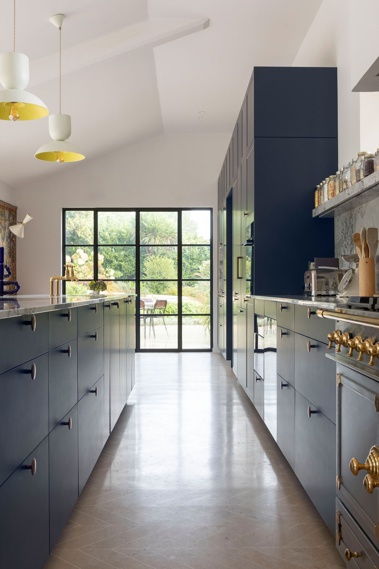 cuisine-bleue-ouverte-style-campagne-perene-bordeaux-26 cuisine-bleue-ouverte-style-campagne-perene-bordeaux-26