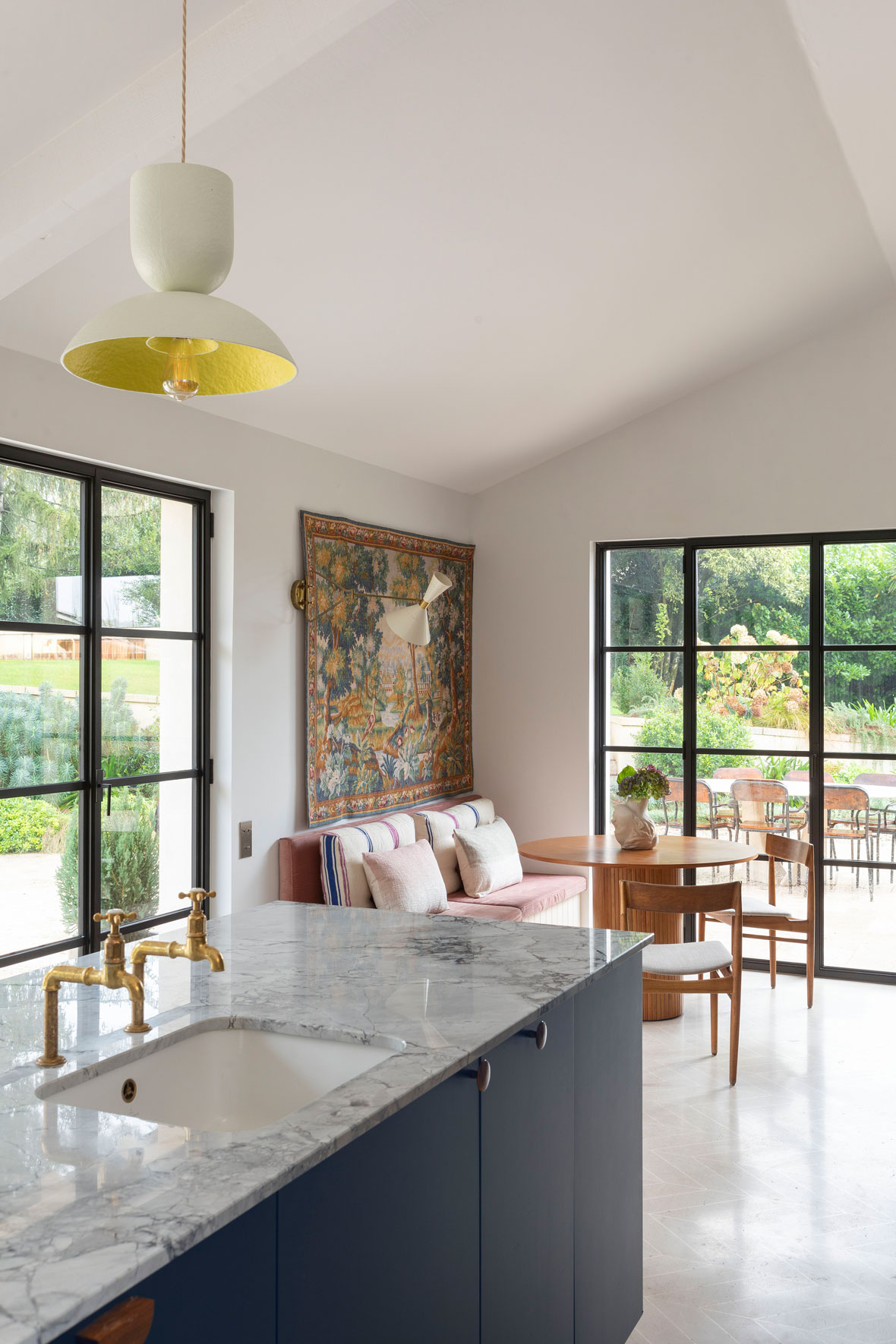 banquette-bois-neutre-cuisine-style-campagne-perene-bordeaux-22 banquette-bois-neutre-cuisine-style-campagne-perene-bordeaux-22