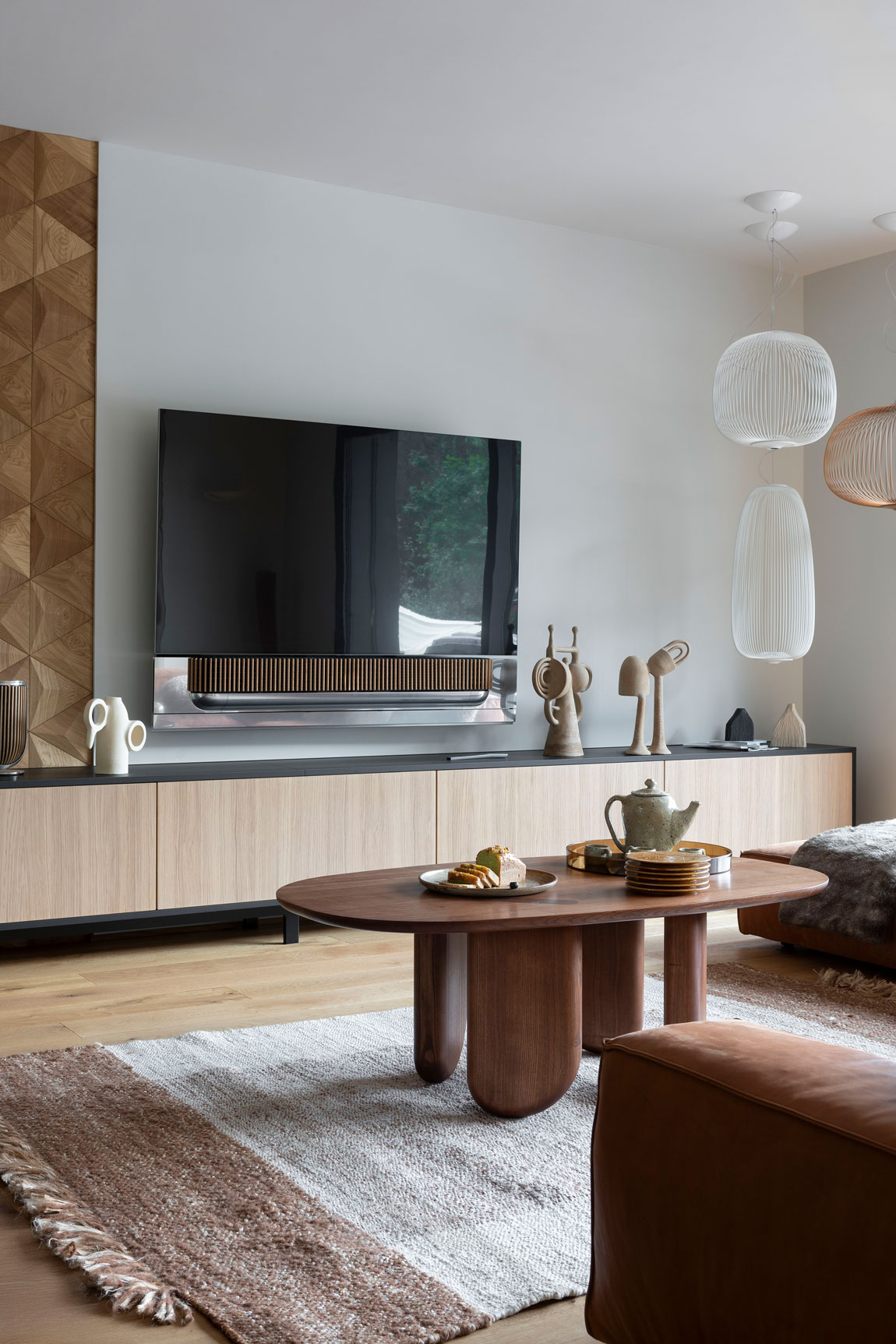 salon-decoration-meuble-television-bois-et-blanc-perene-annecy salon-decoration-meuble-television-bois-et-blanc-perene-annecy