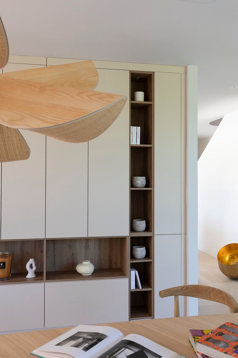 Rangements-living-esthetique-design-courbe minimaliste Rangements-living-esthetique-design-courbe minimaliste