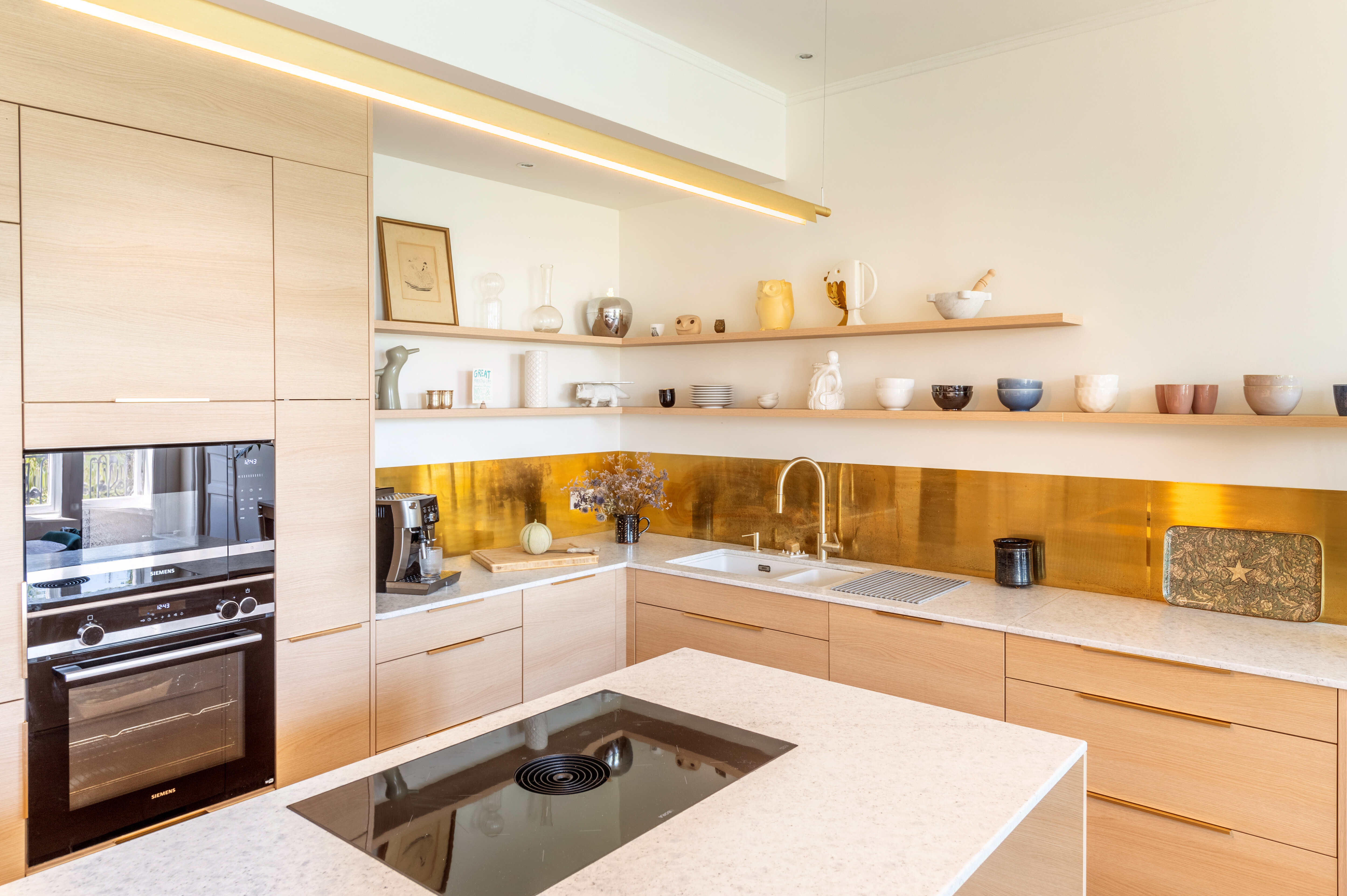 Cuisine-en-bois-couleurs-tendance