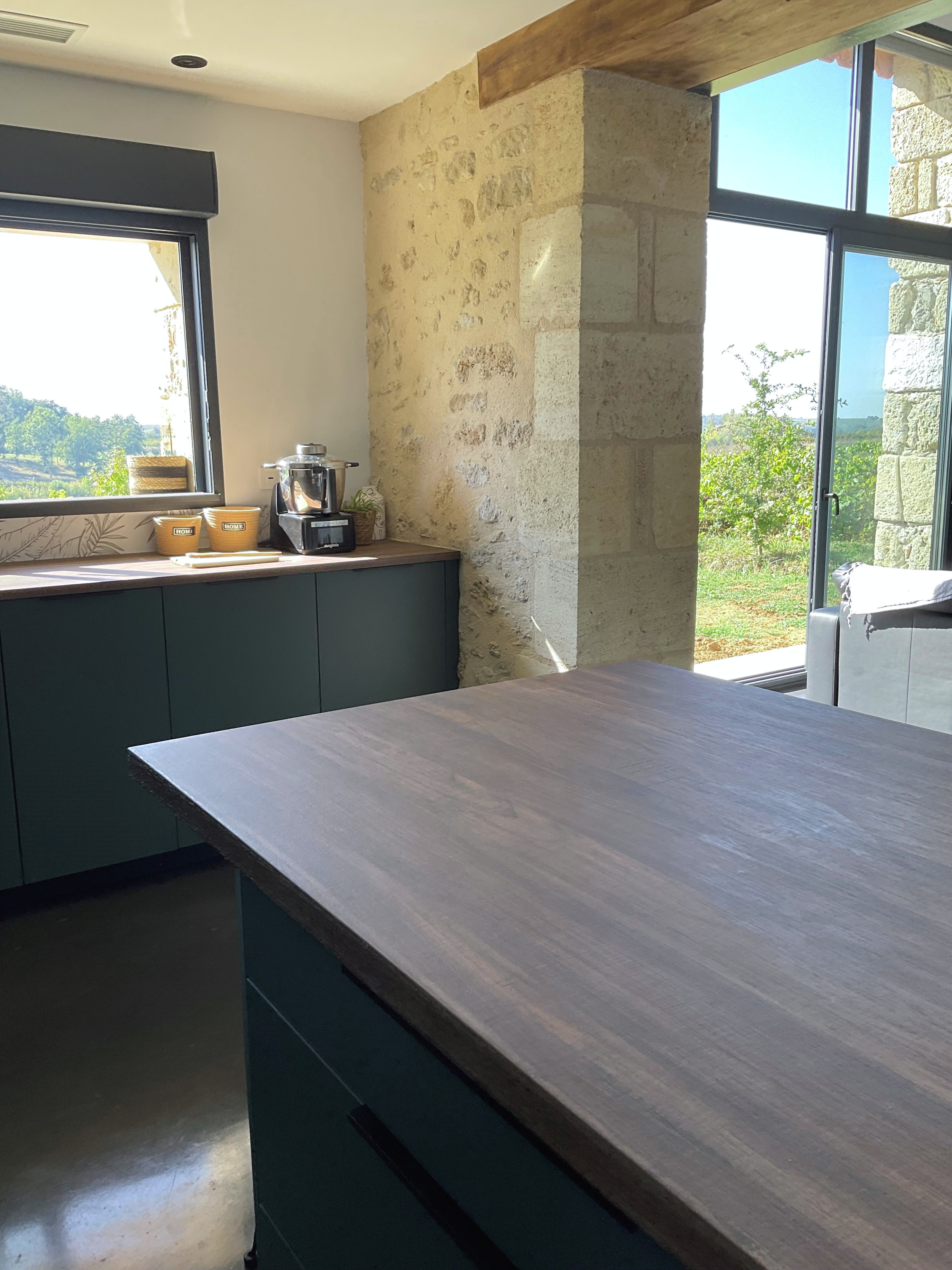 Le bois allié naturel du vert, dans la nature comme en cuisine.