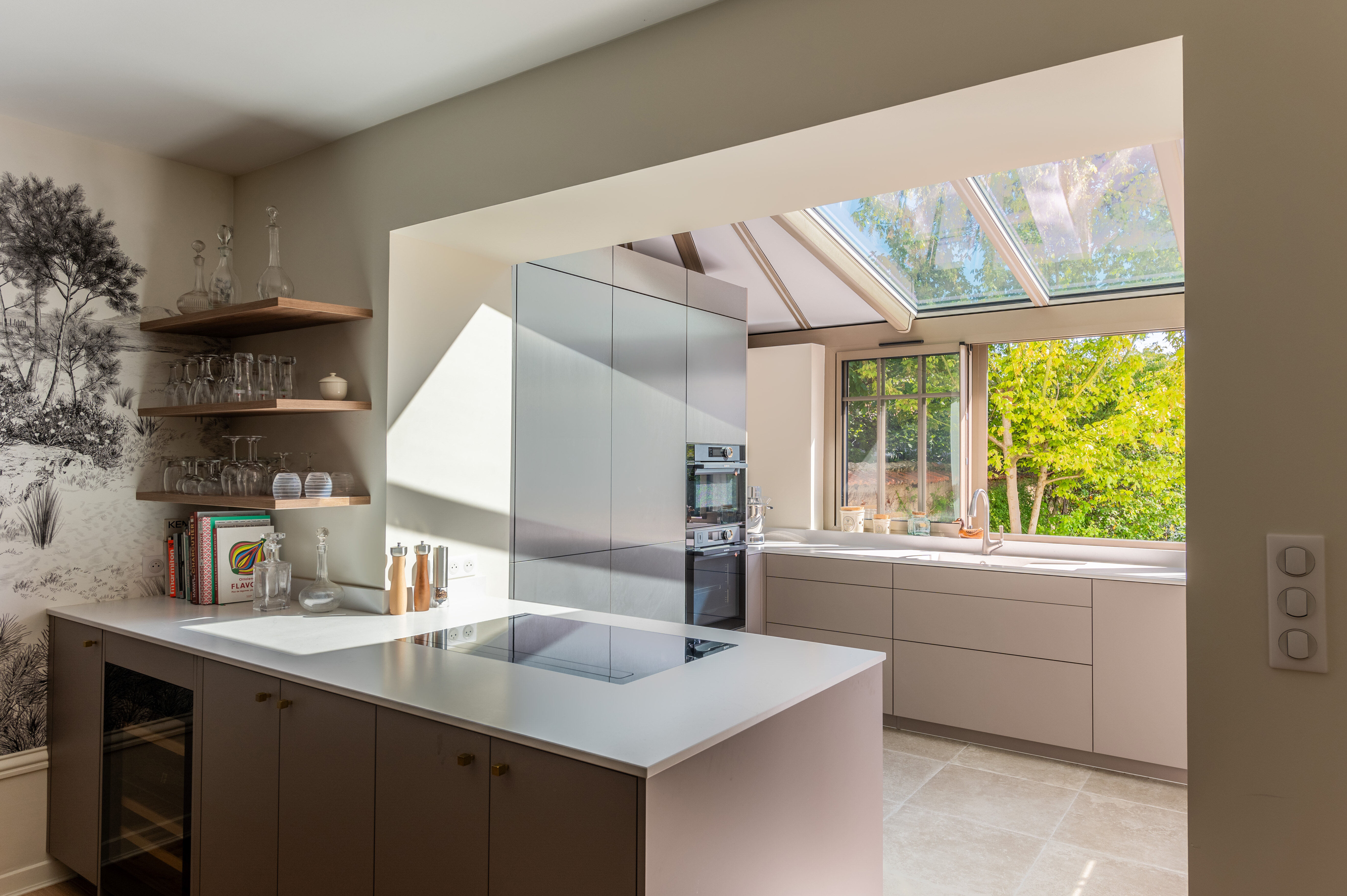 Cuisine beige lumineuse